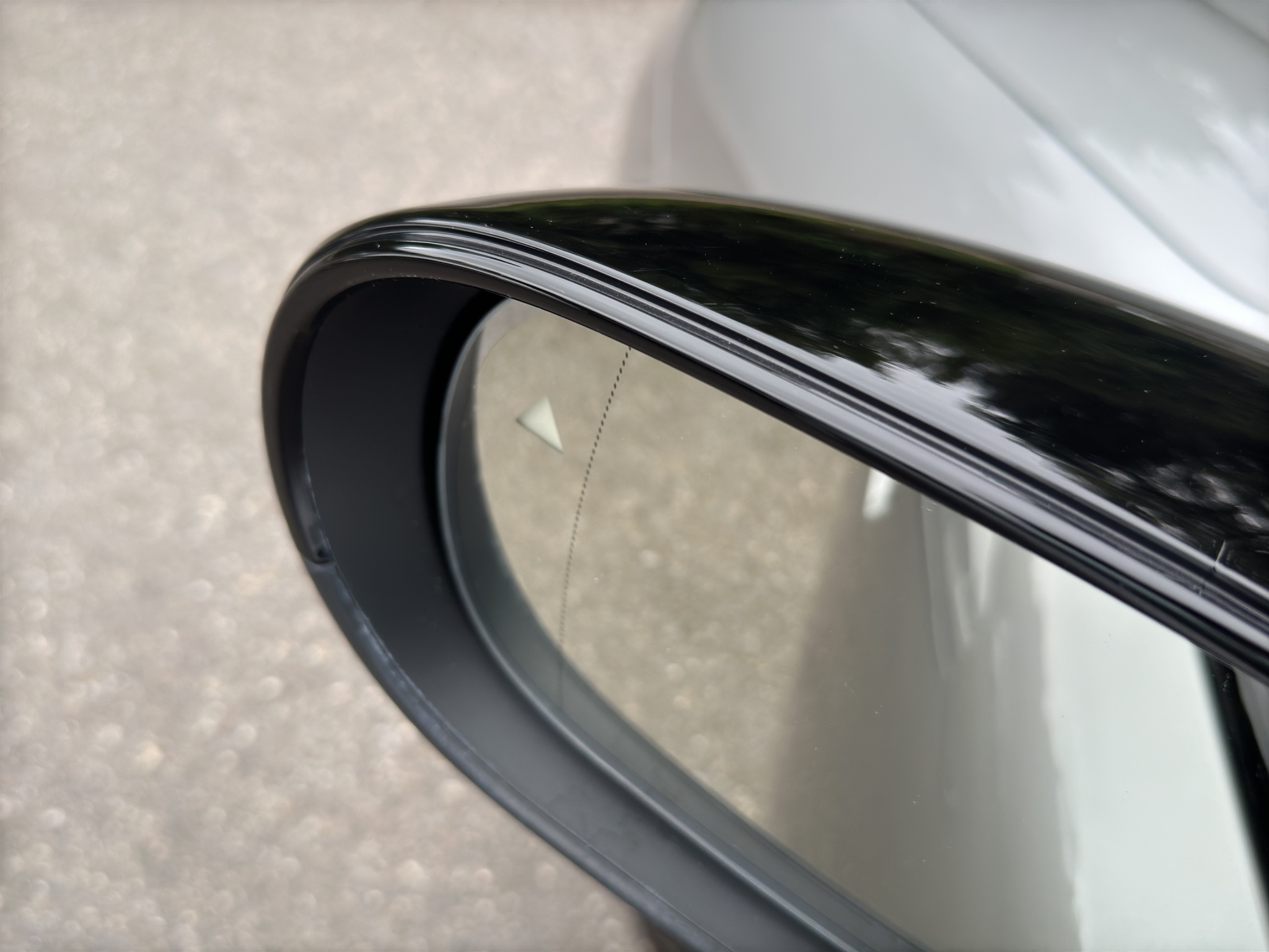 listing desktop thumbnail image 17