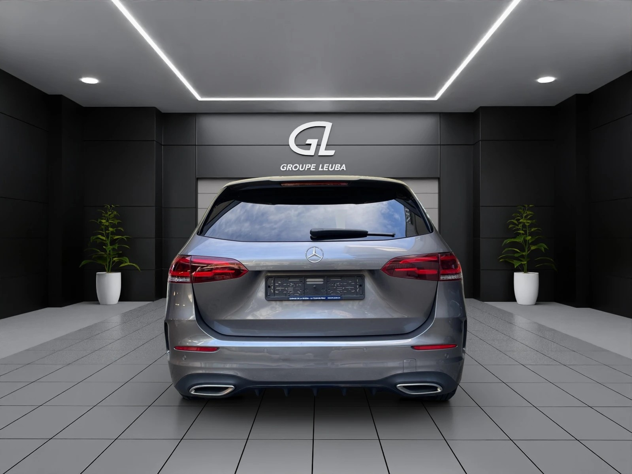 listing desktop thumbnail image 4