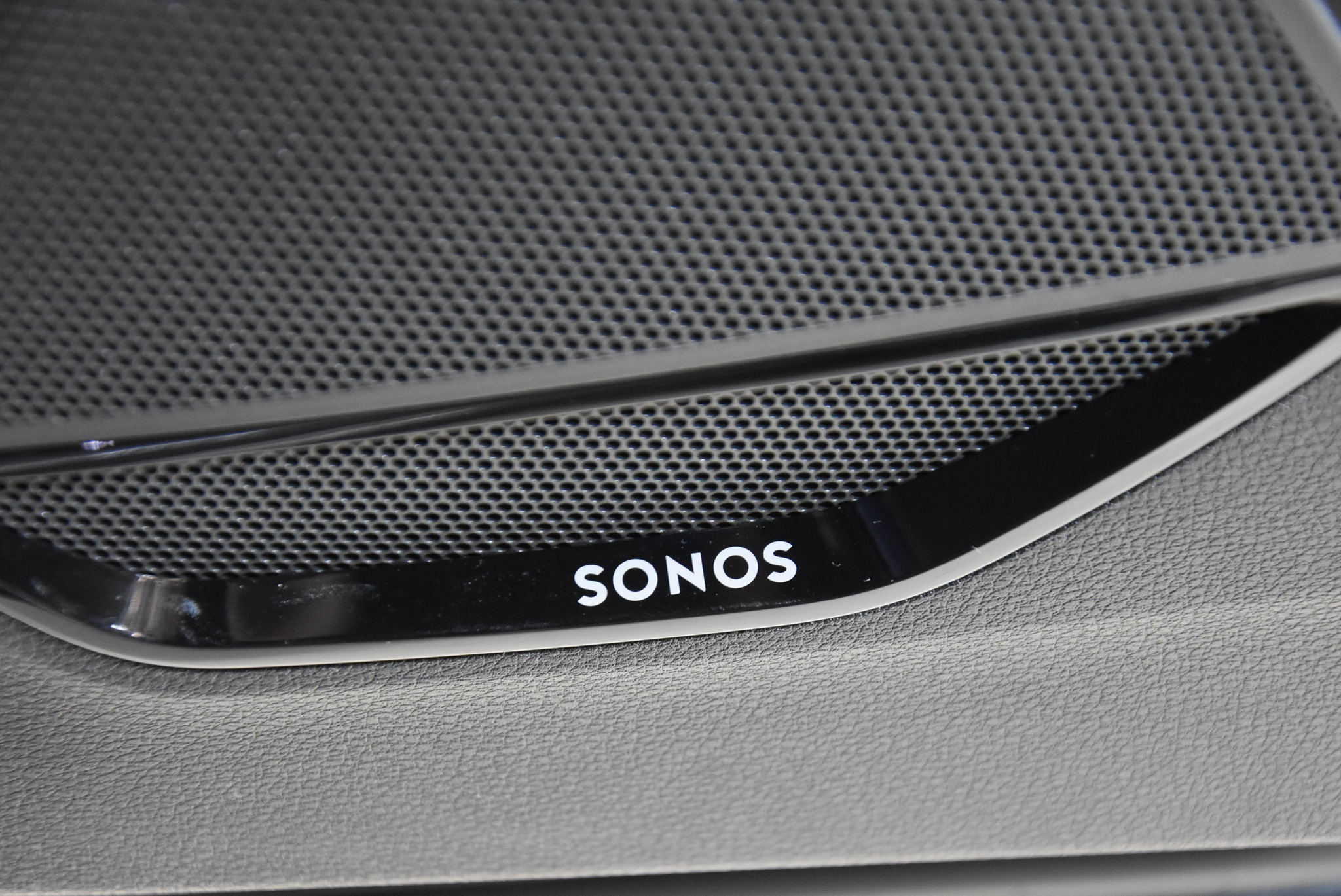 listing desktop thumbnail image 6