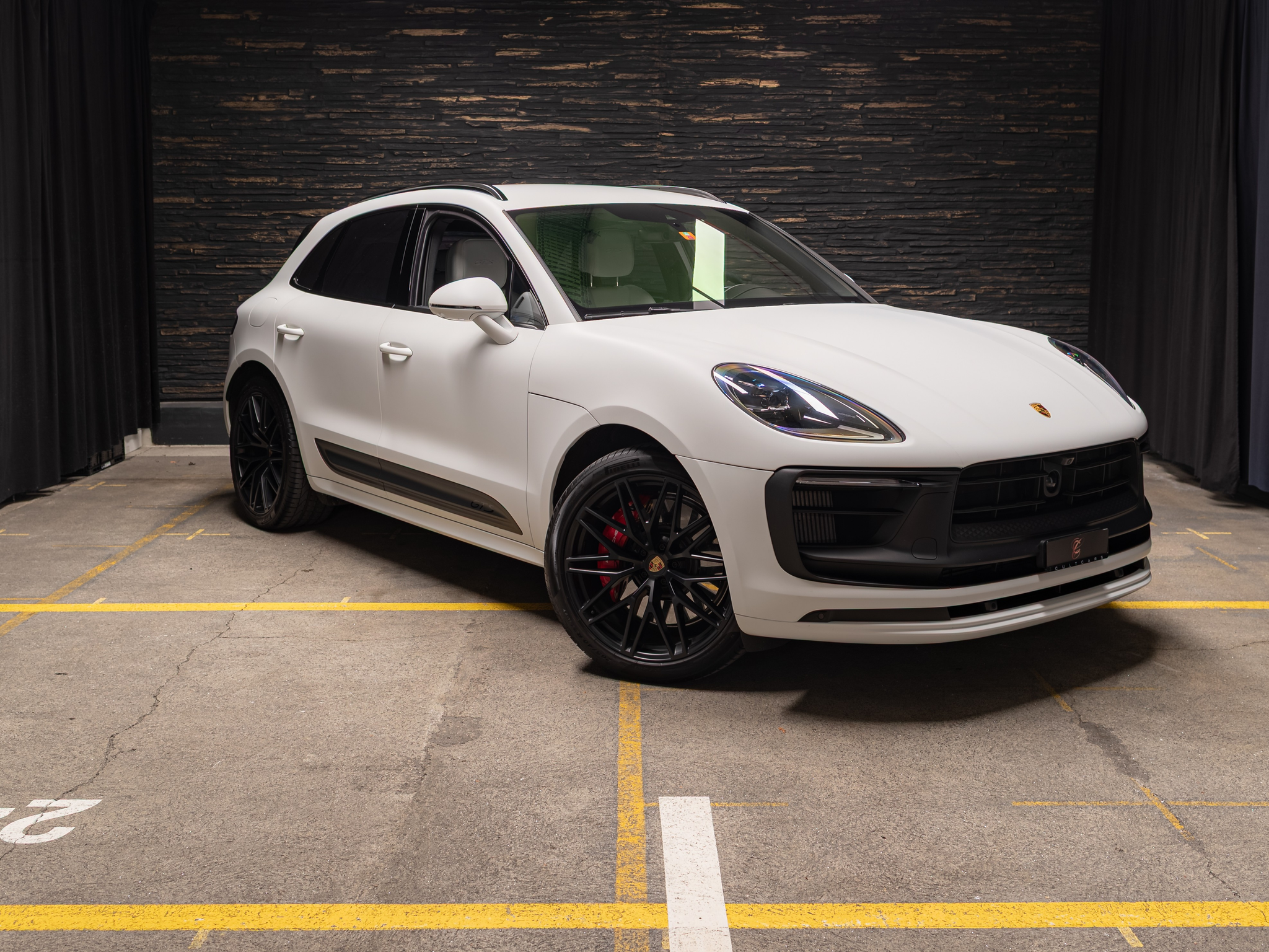 listing desktop thumbnail image 5