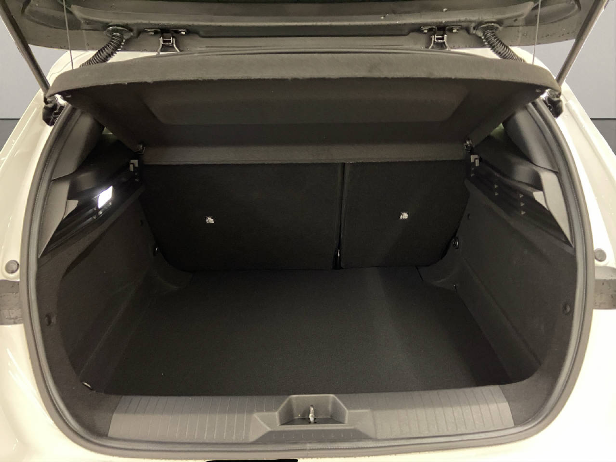 listing desktop thumbnail image 12