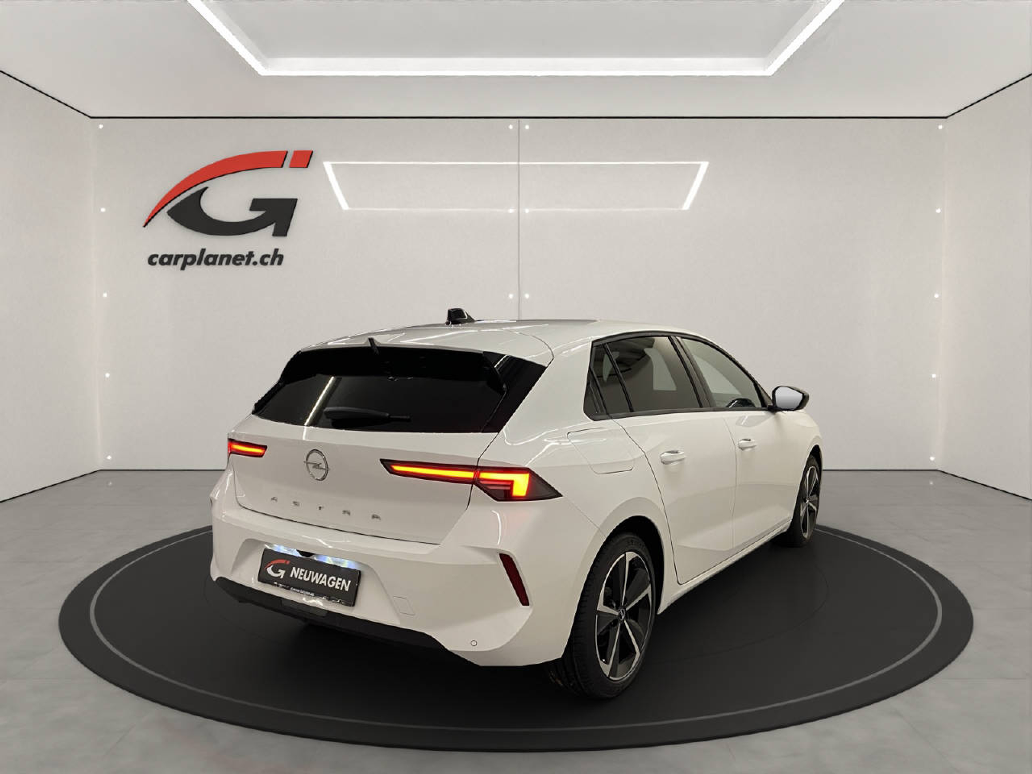 listing desktop thumbnail image 3