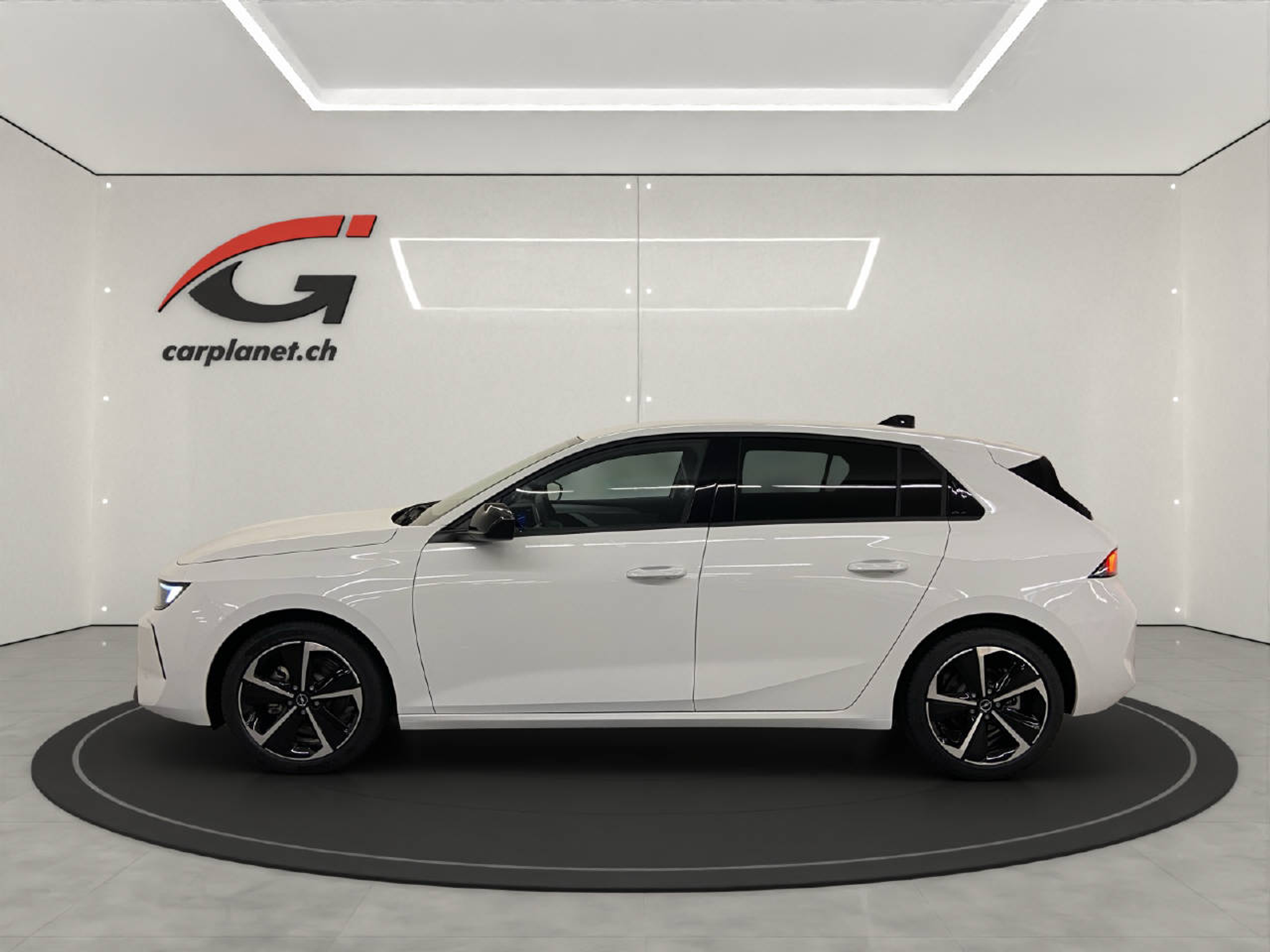 listing desktop thumbnail image 1