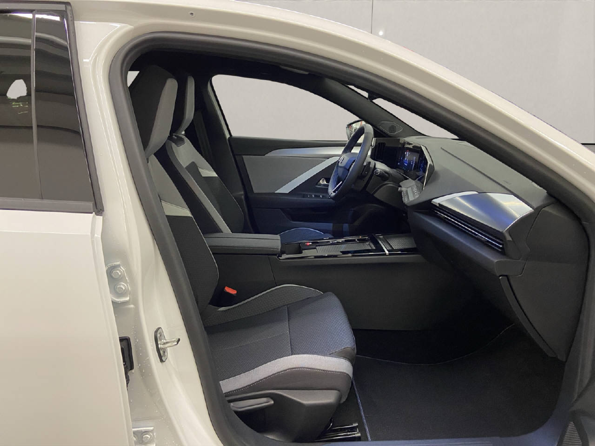 listing desktop thumbnail image 11