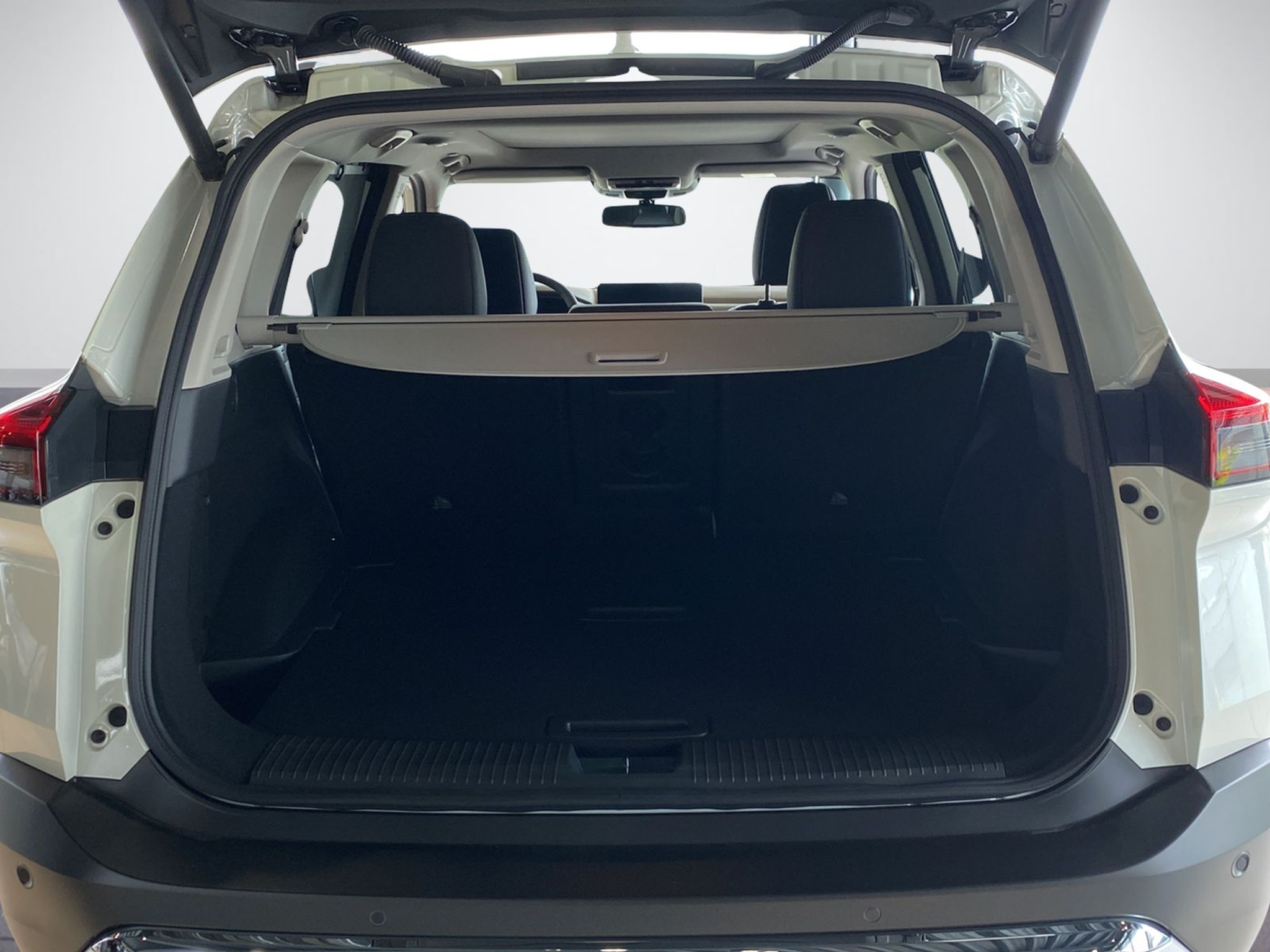 listing desktop thumbnail image 5