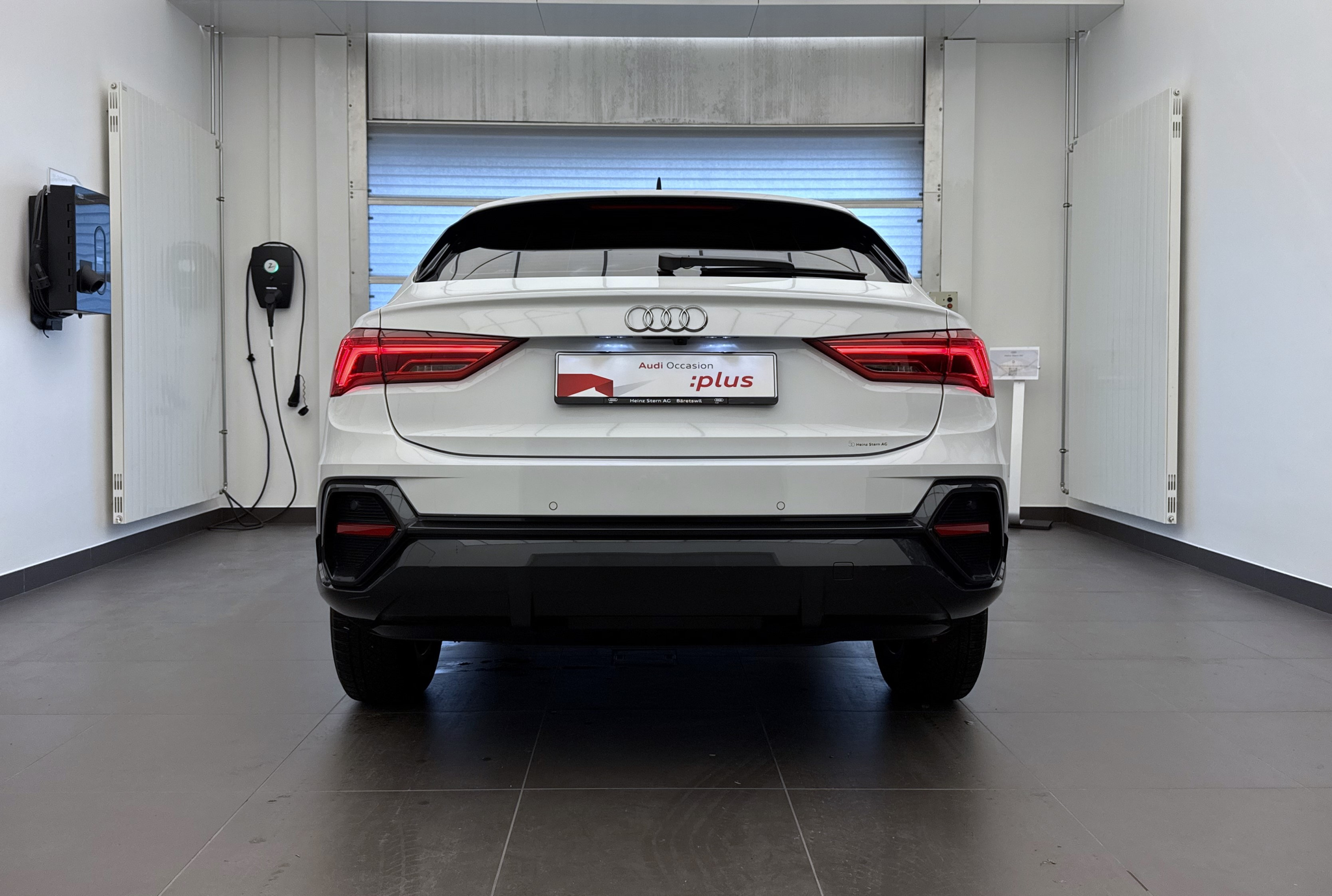 listing desktop thumbnail image 21