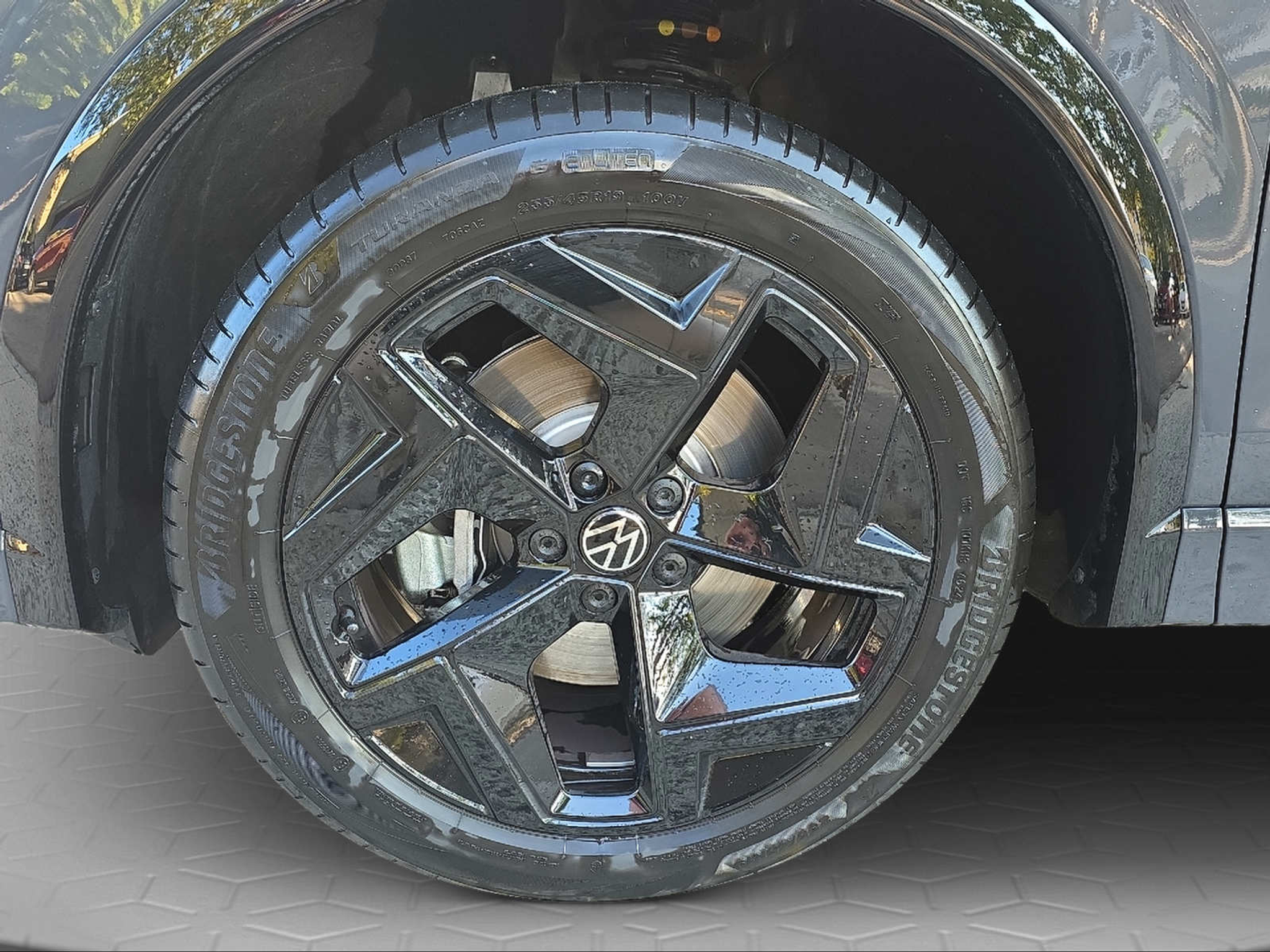 listing desktop thumbnail image 5