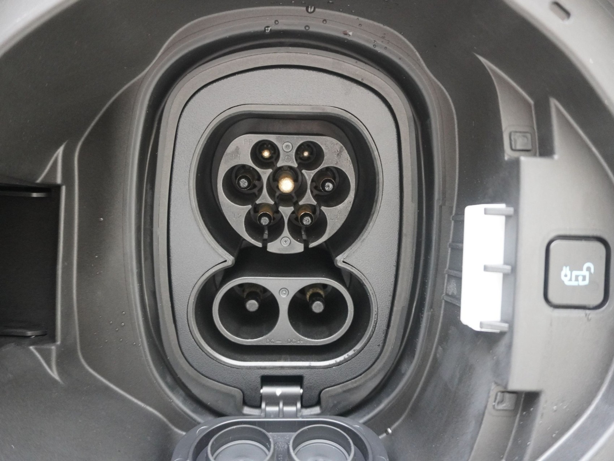 listing desktop thumbnail image 22