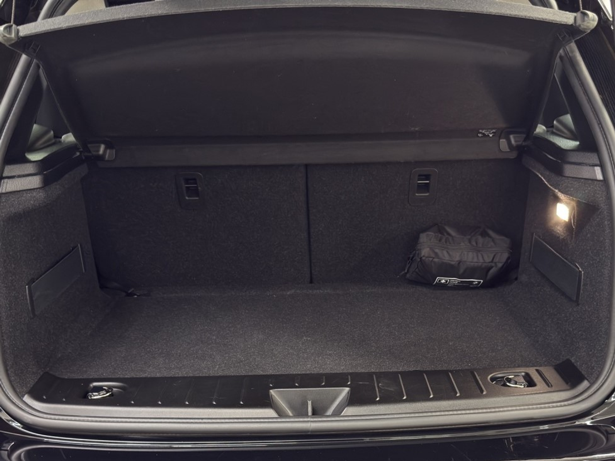 listing desktop thumbnail image 16