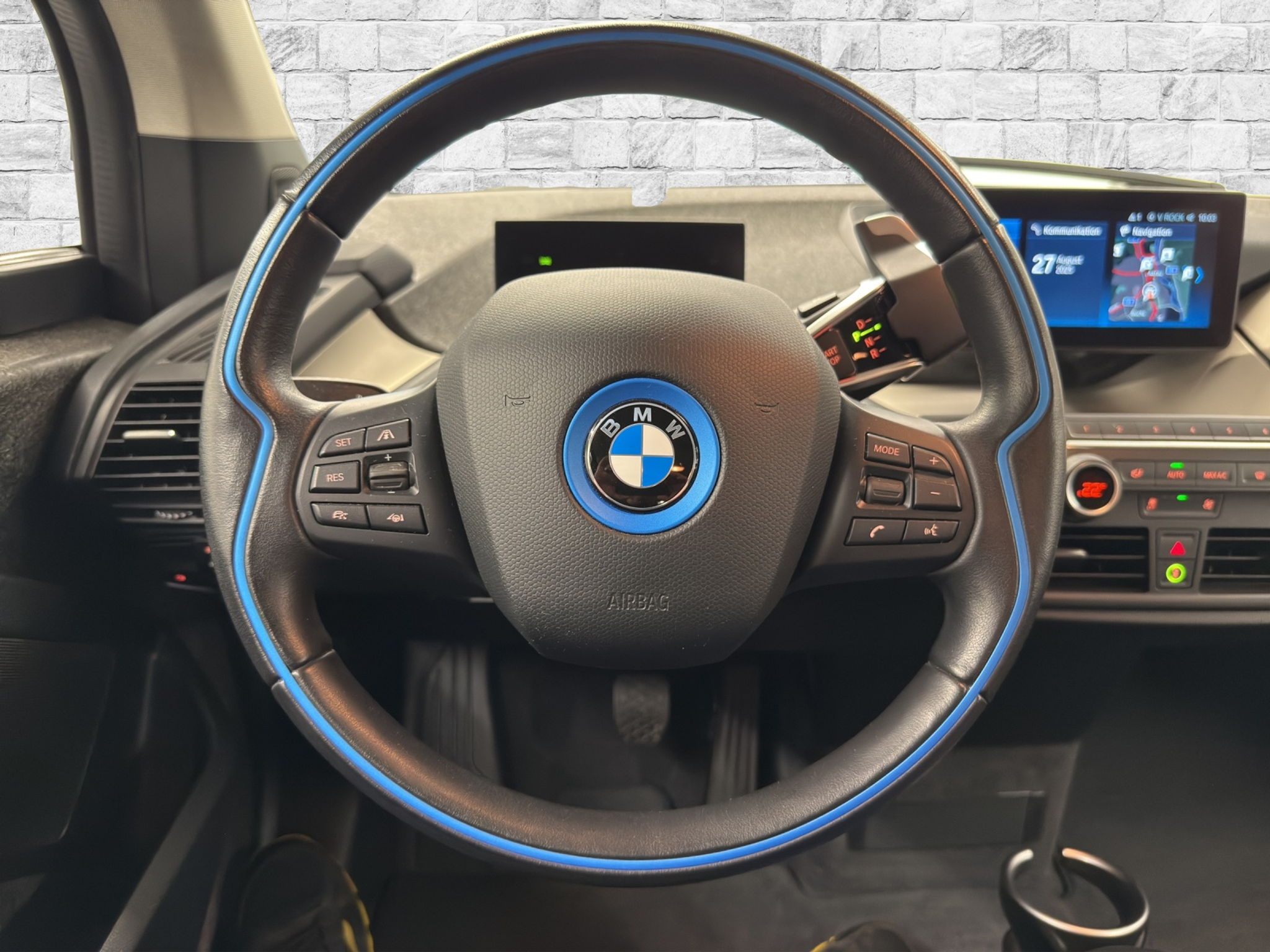 listing desktop thumbnail image 9