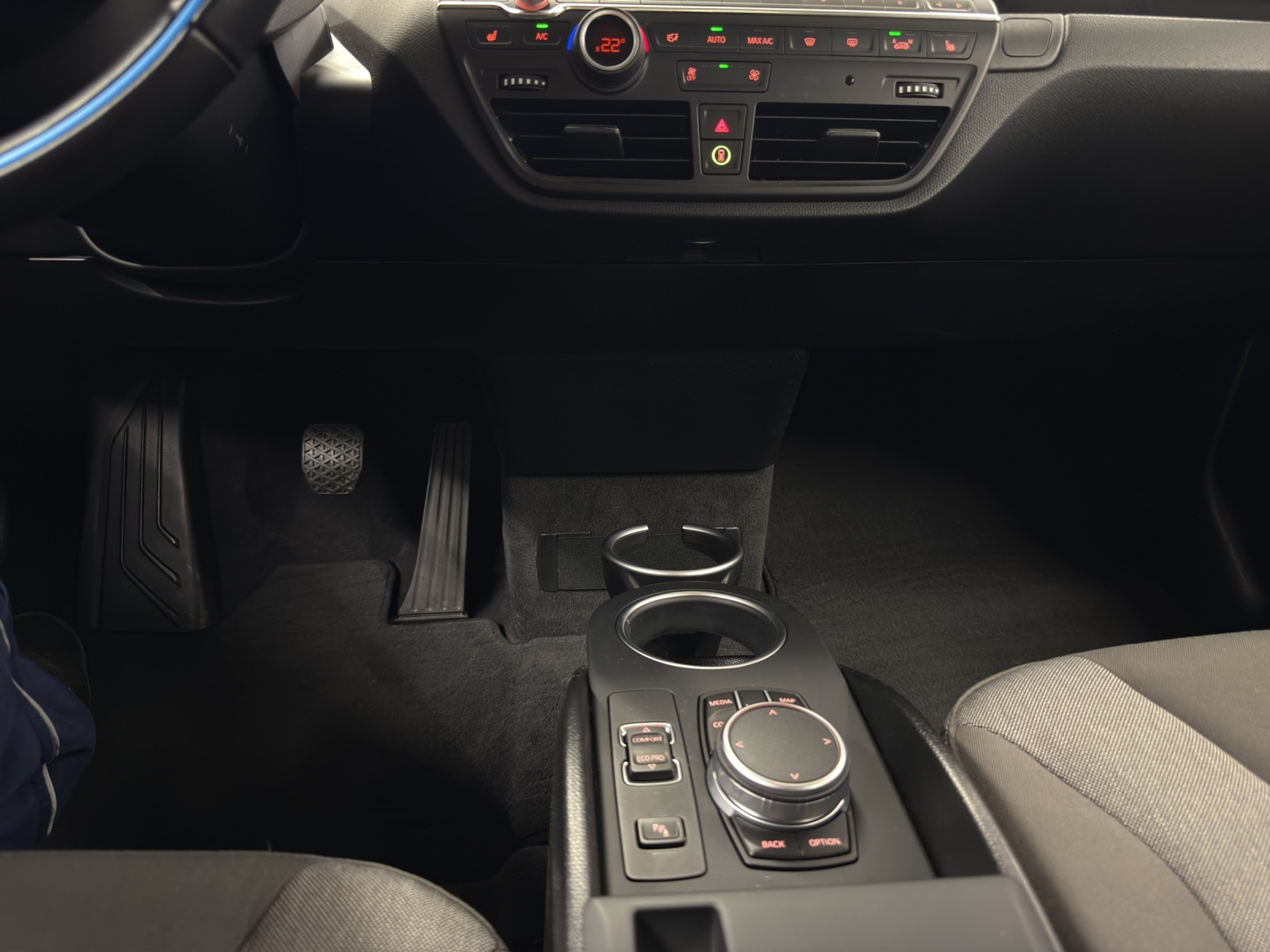 listing desktop thumbnail image 13