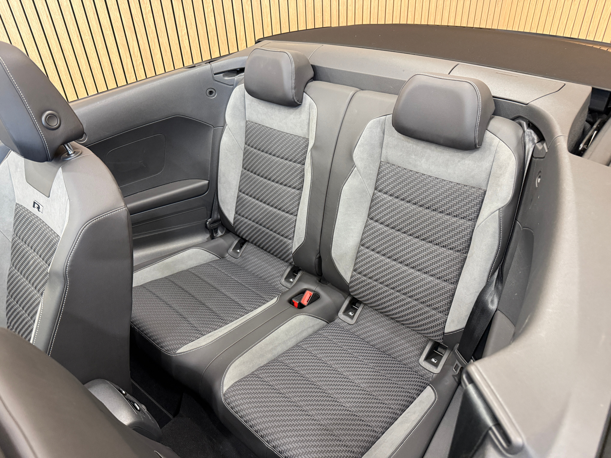 listing desktop thumbnail image 18