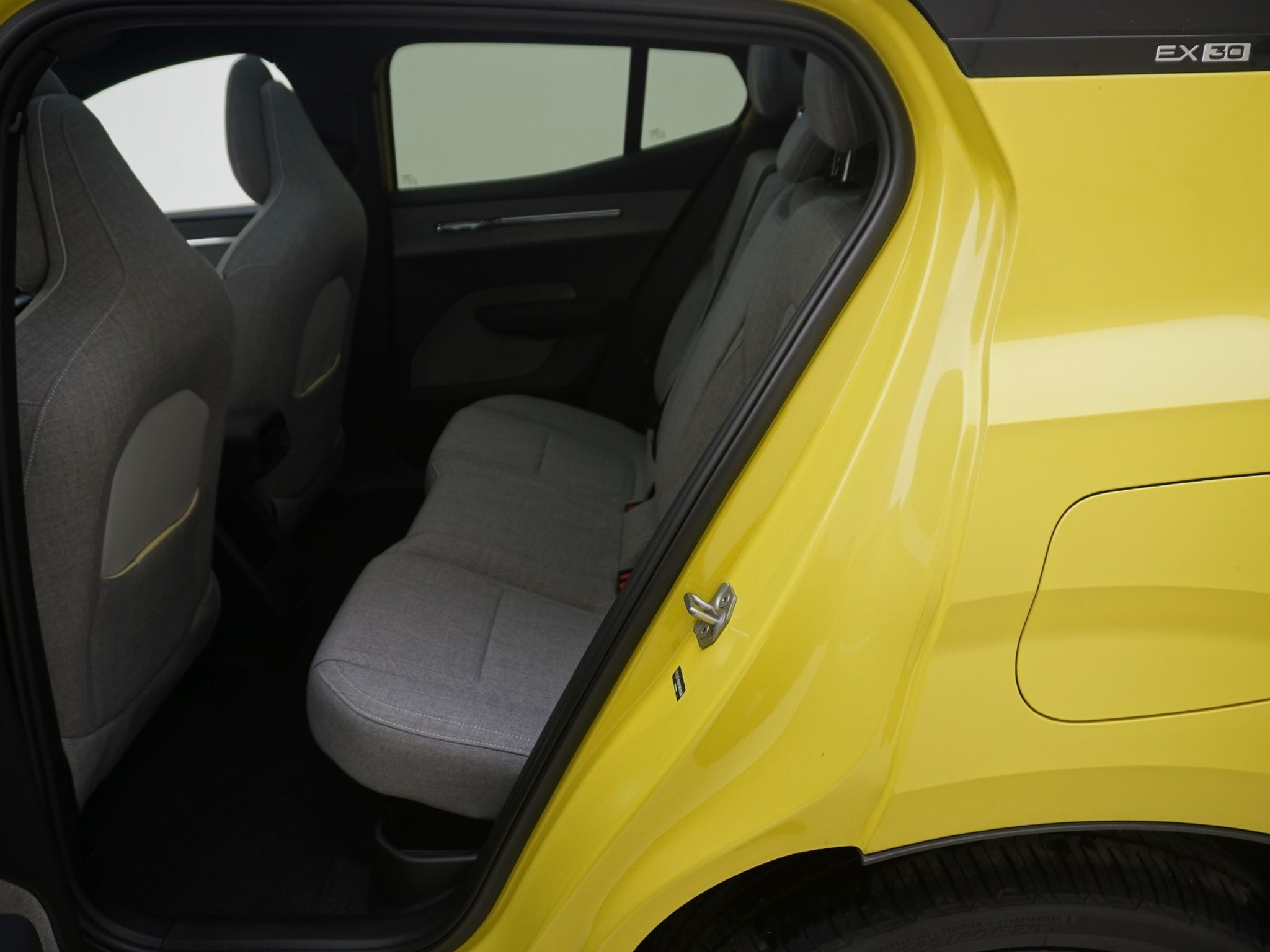 listing desktop thumbnail image 14