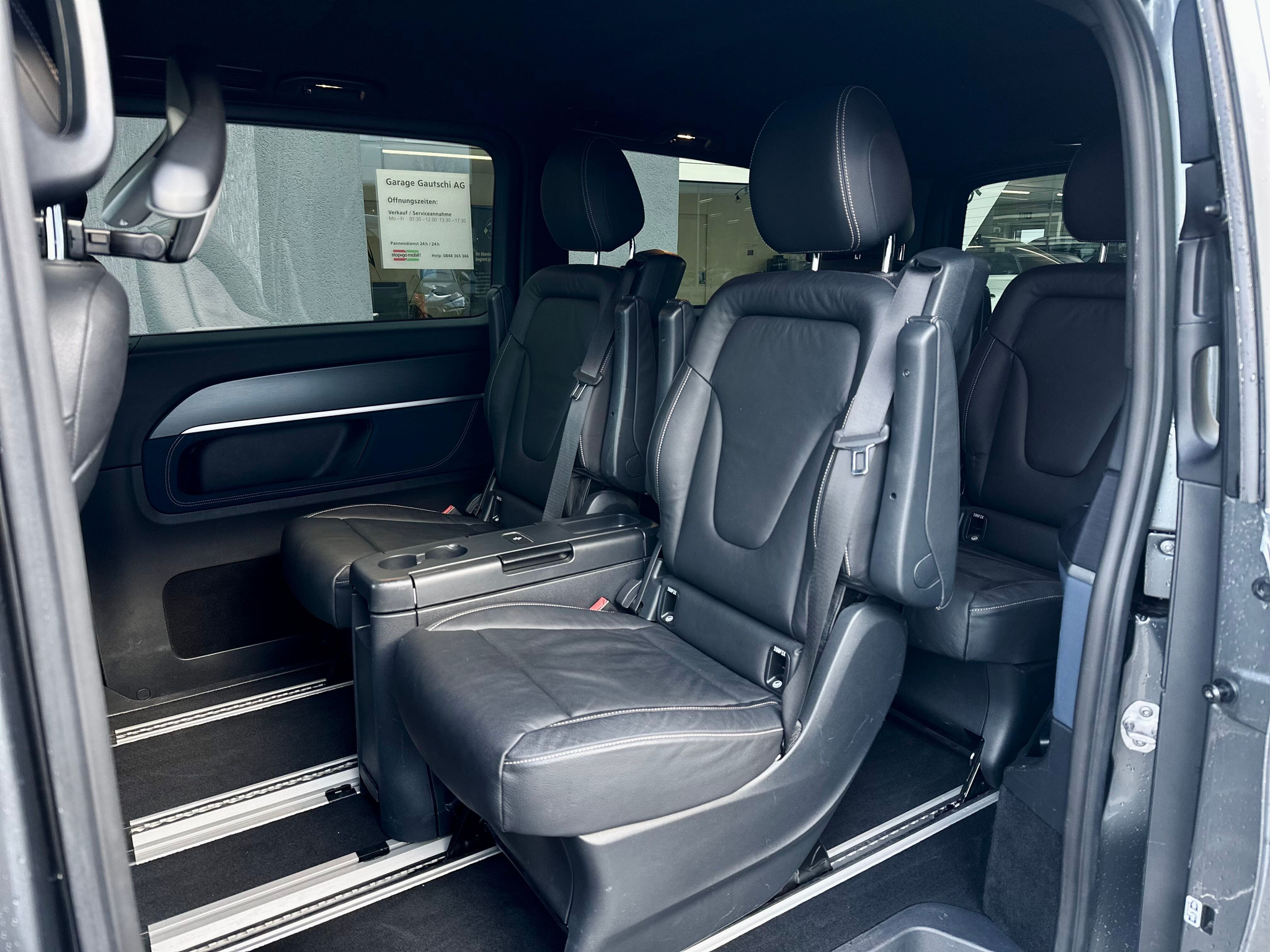 listing desktop thumbnail image 9