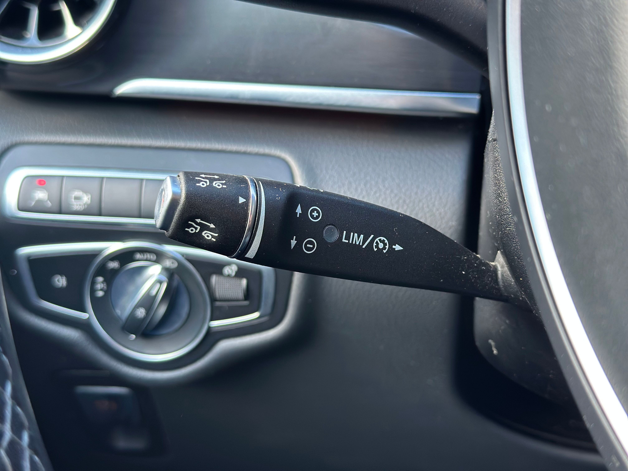 listing desktop thumbnail image 15