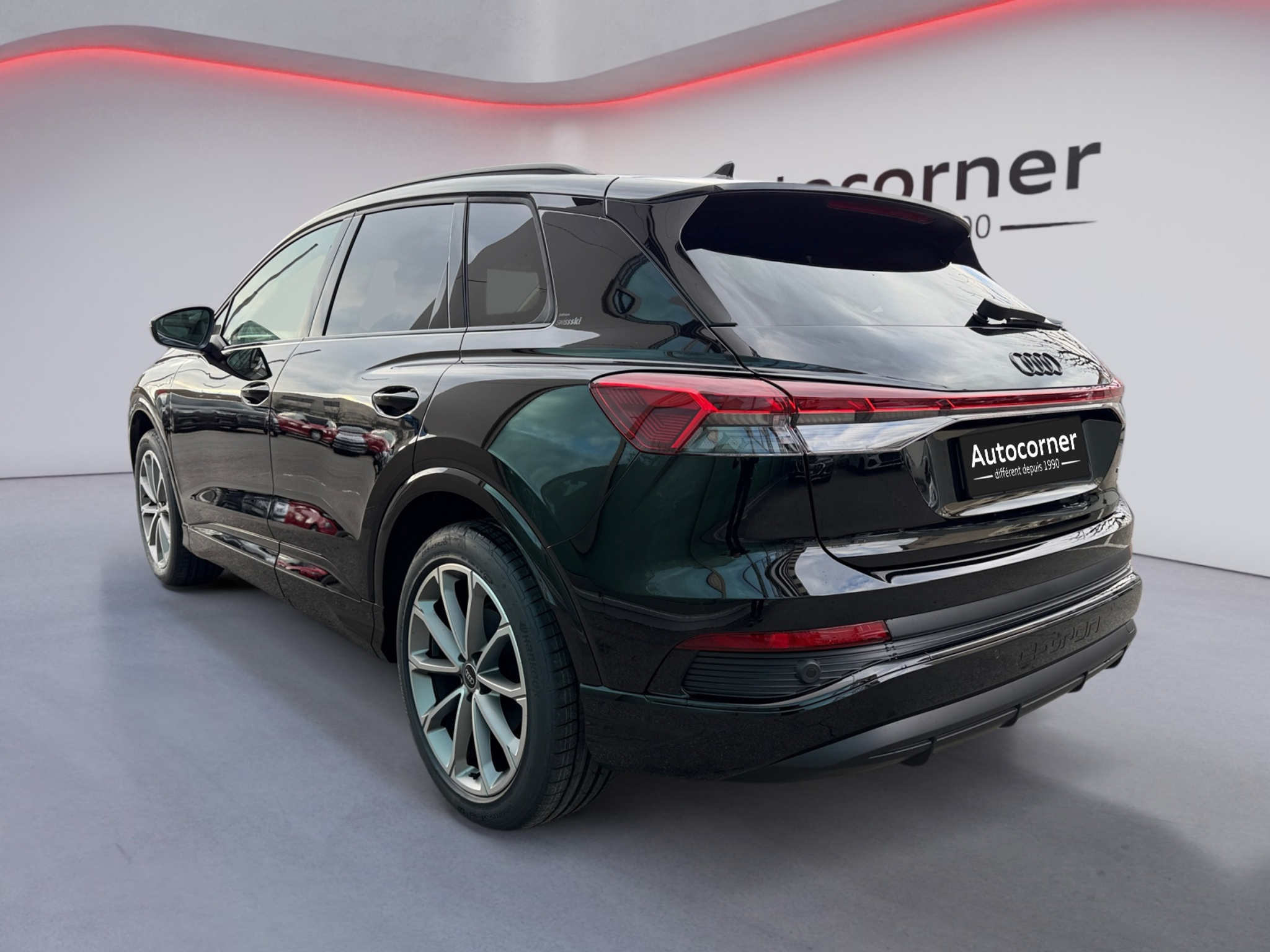 listing desktop thumbnail image 2