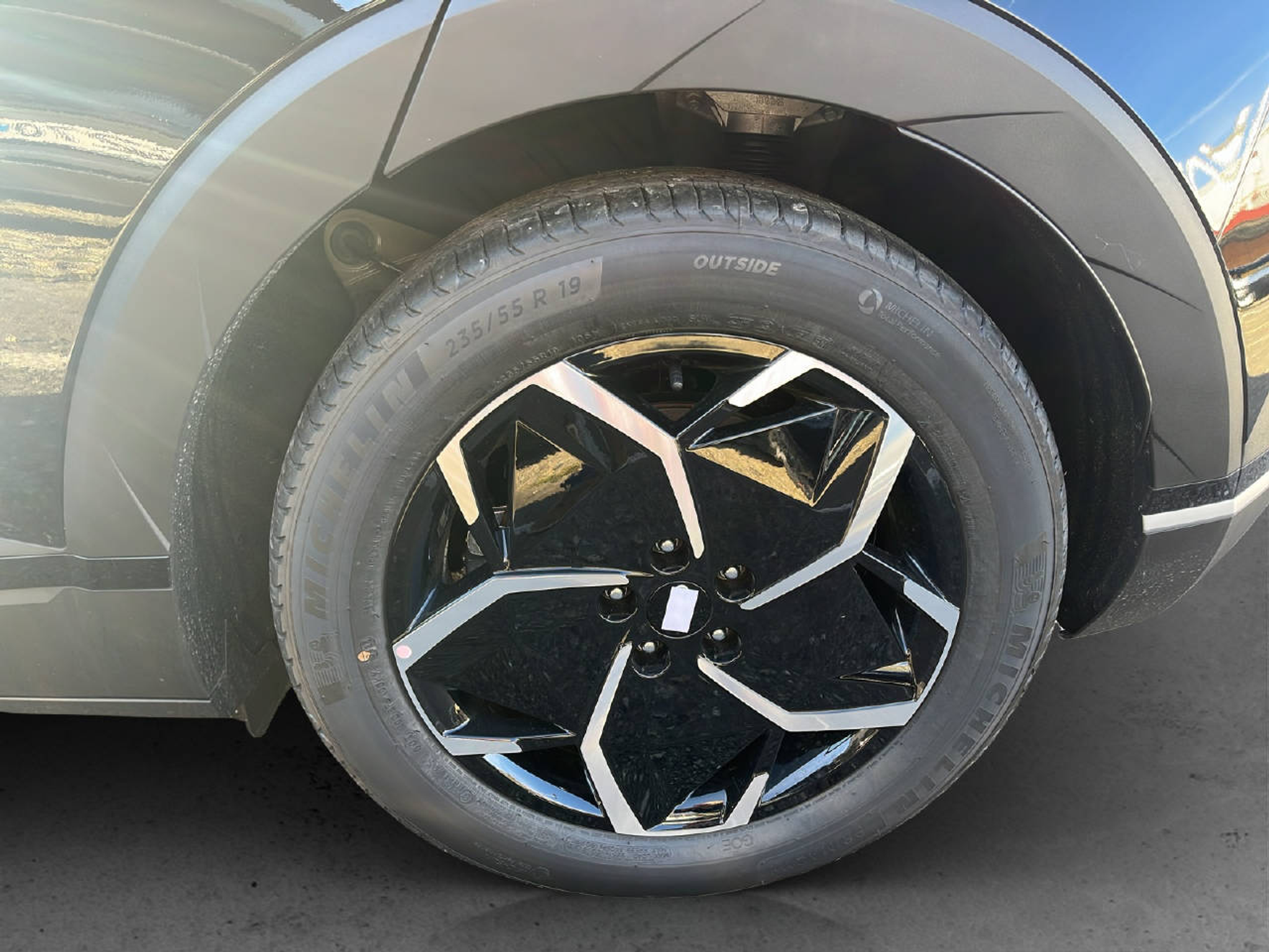 listing desktop thumbnail image 5