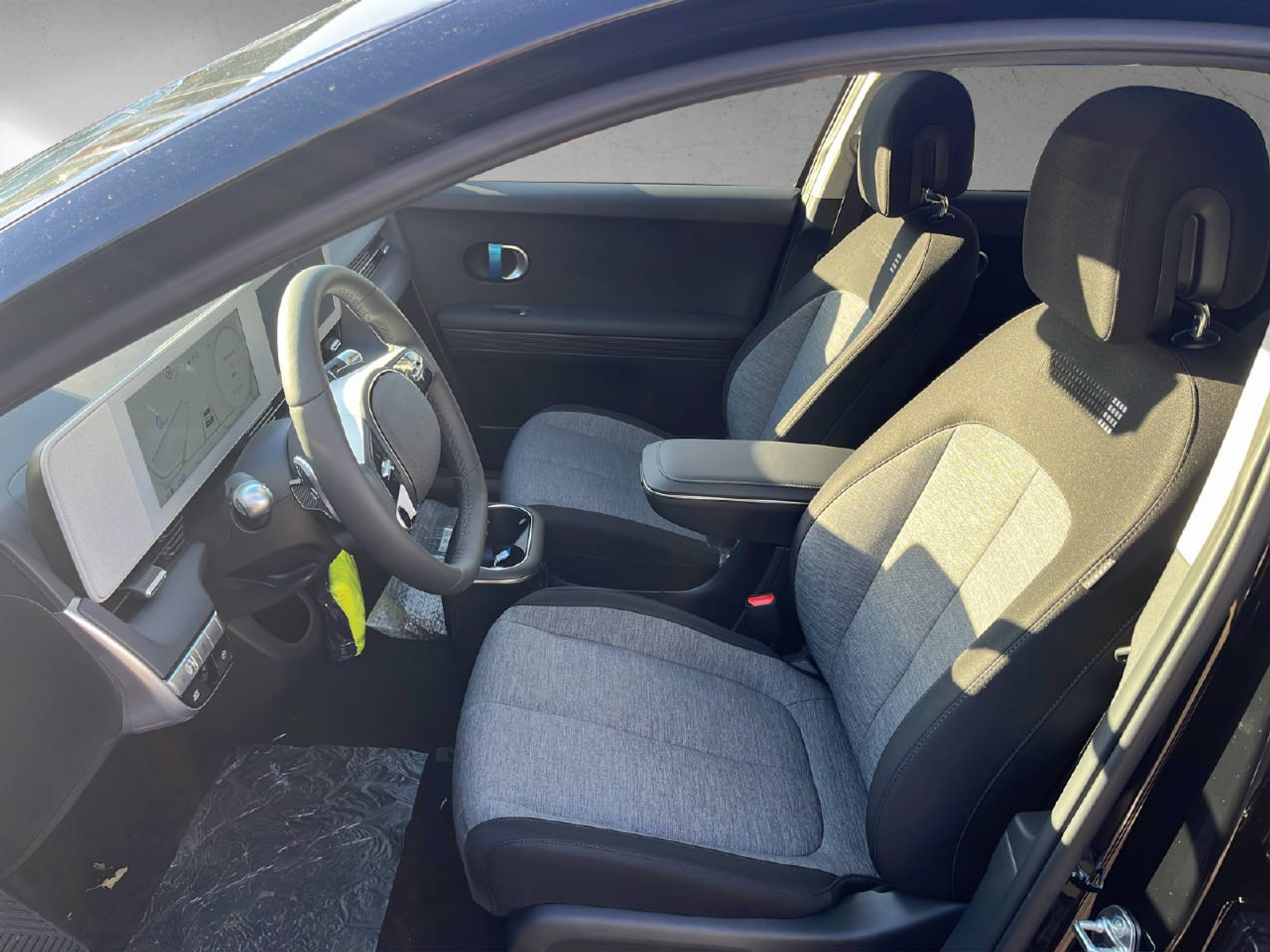 listing desktop thumbnail image 6