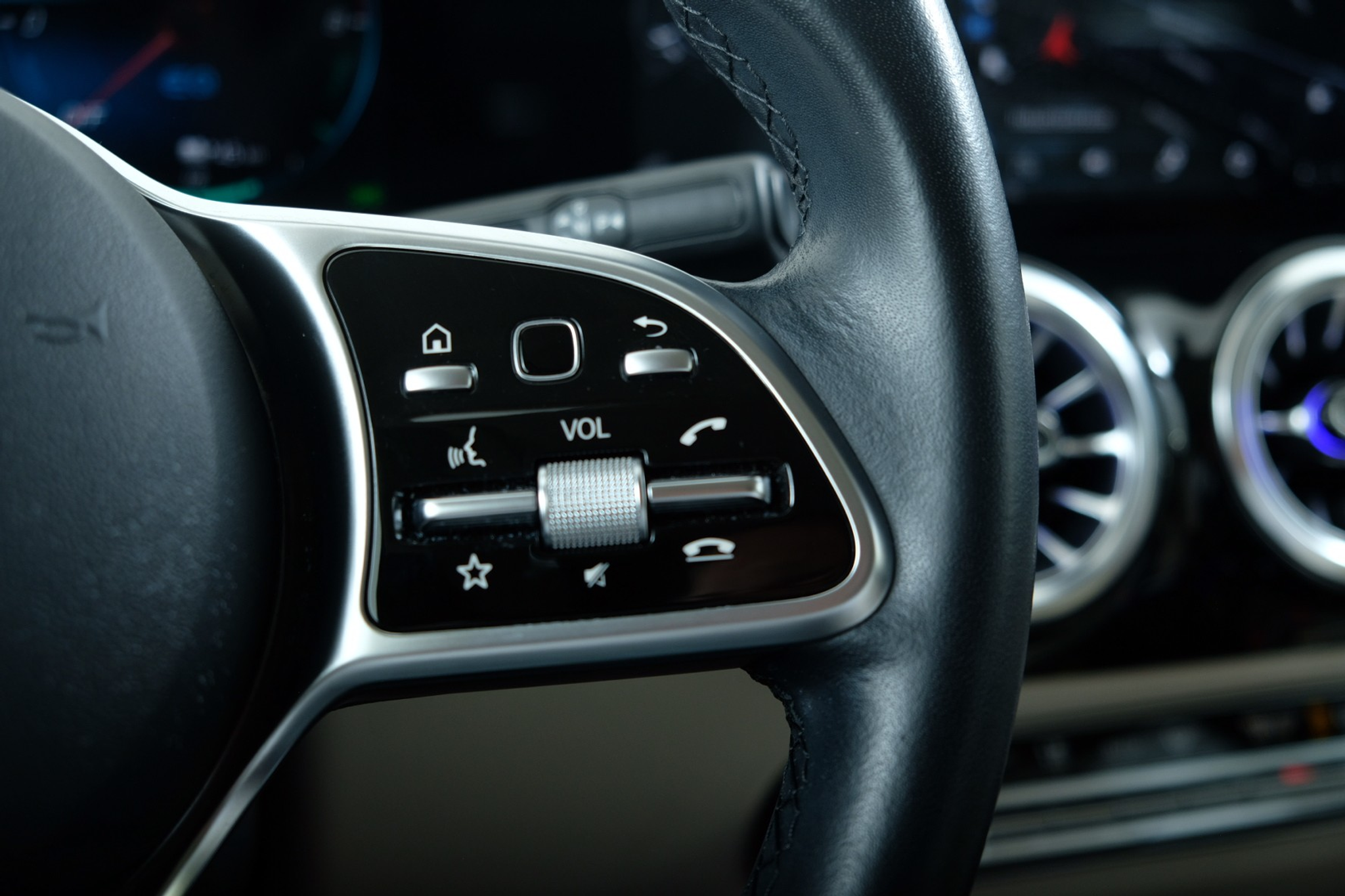 listing desktop thumbnail image 13