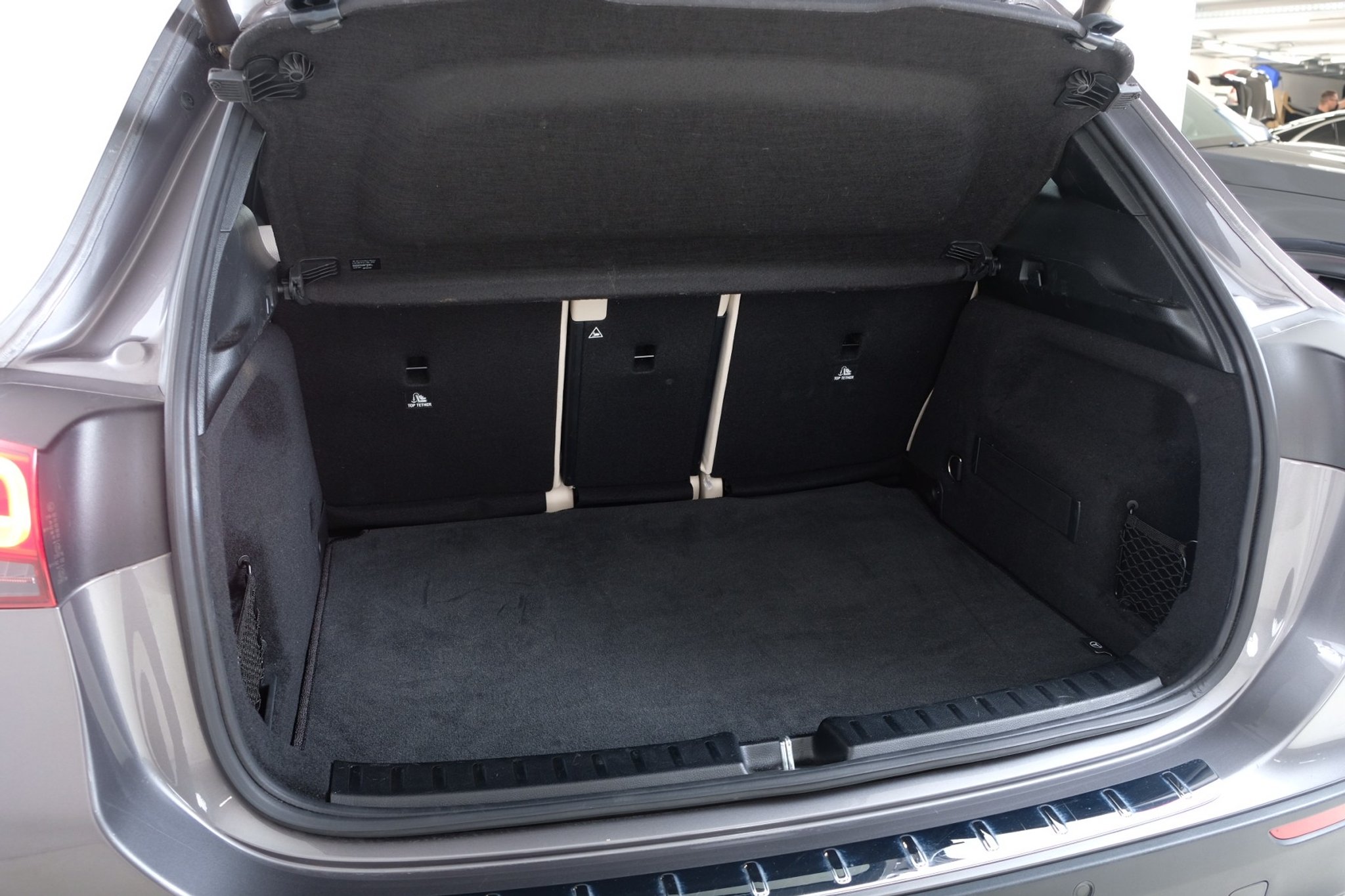 listing desktop thumbnail image 8