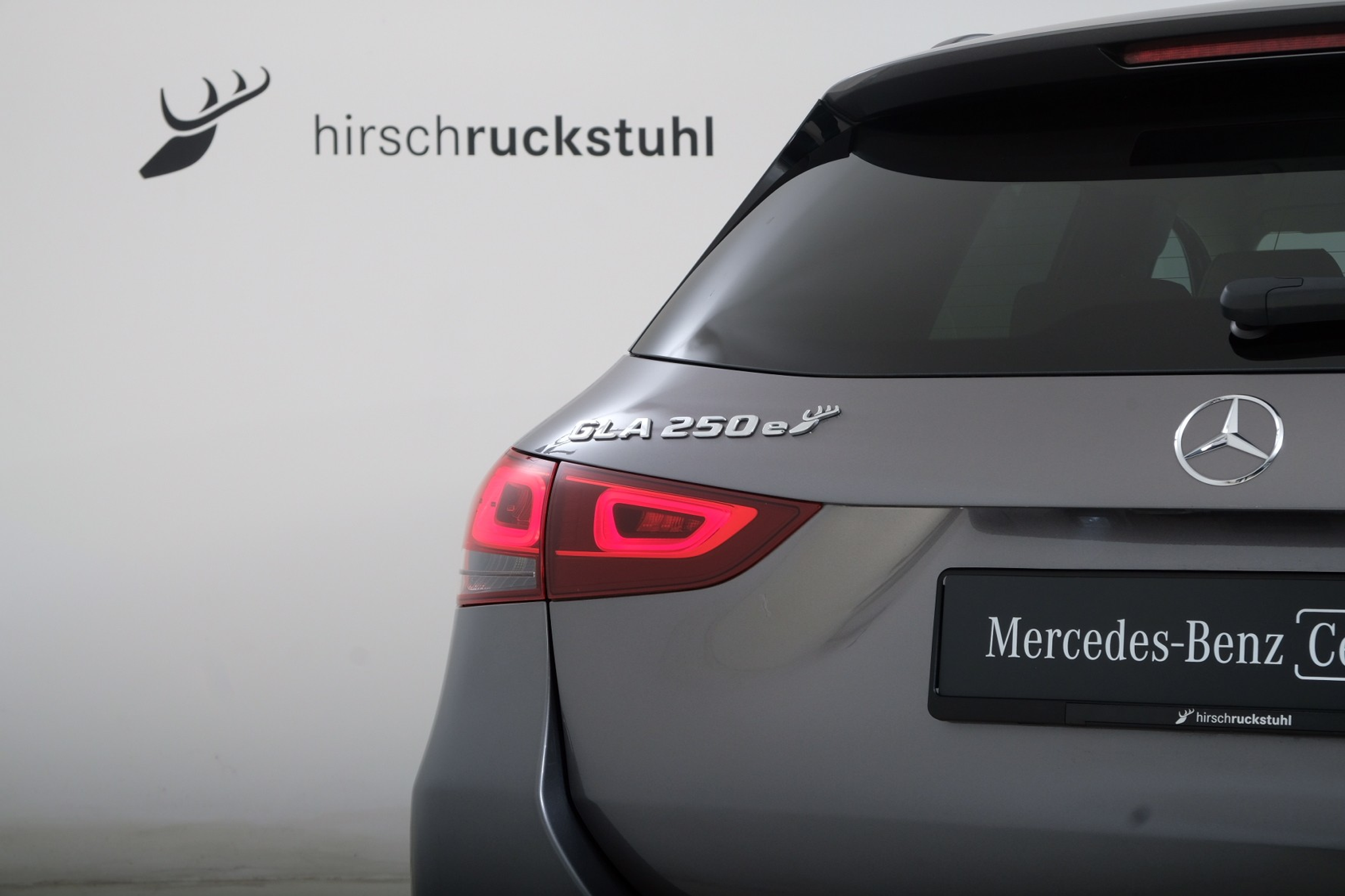 listing desktop thumbnail image 4