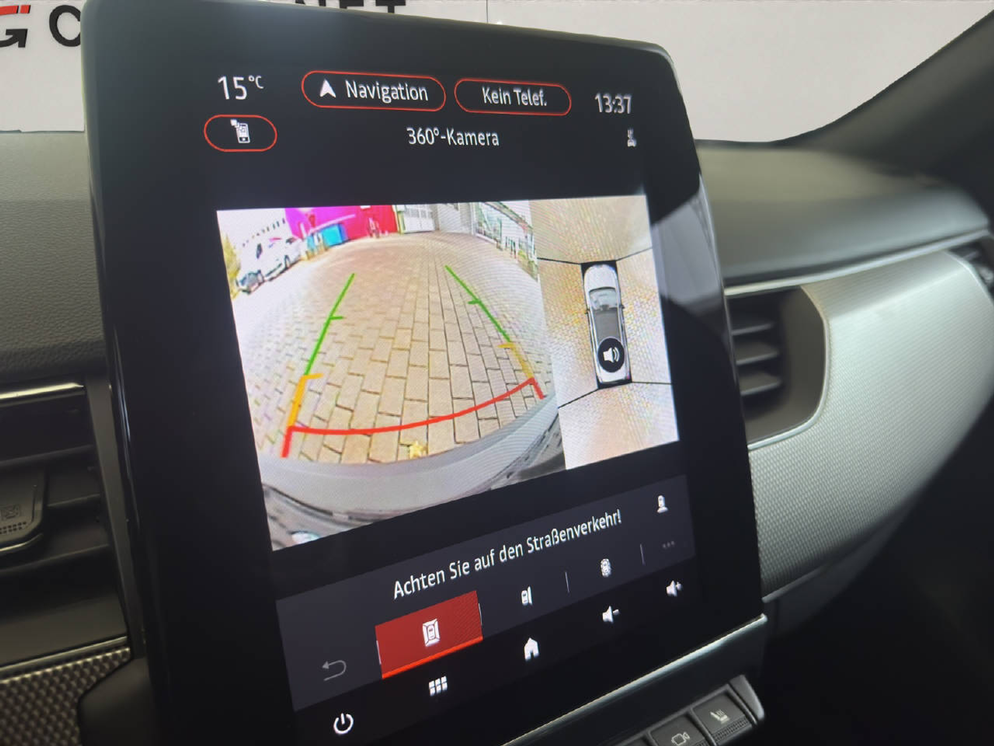 listing desktop thumbnail image 11