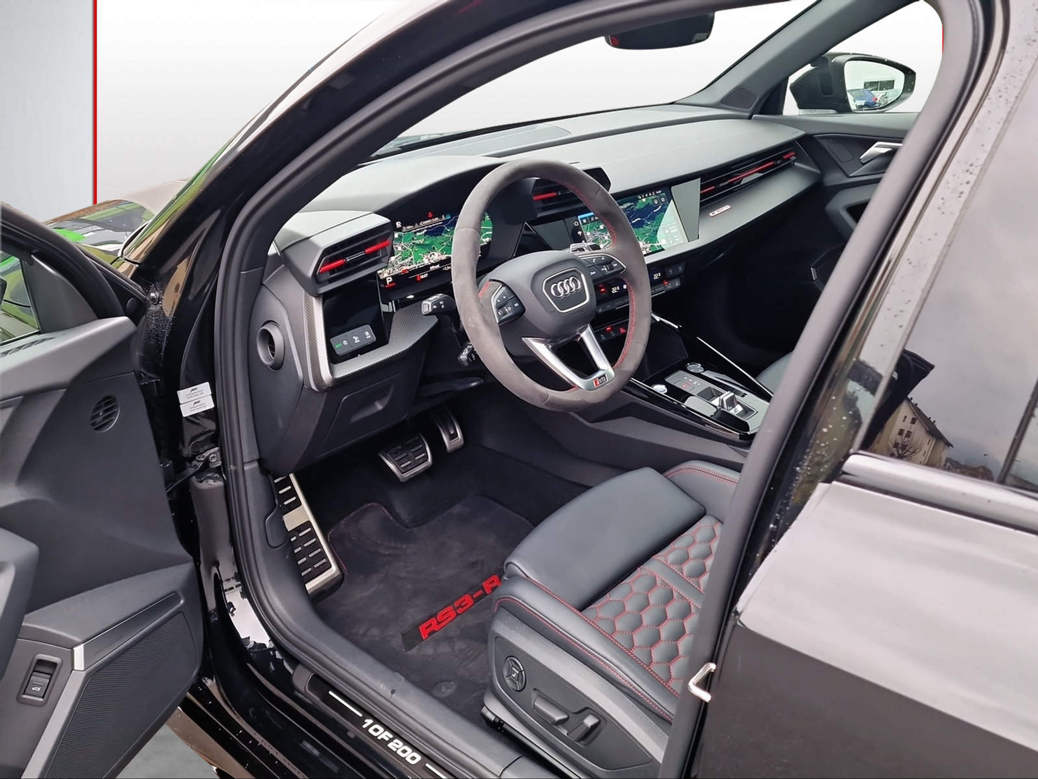 listing desktop thumbnail image 5