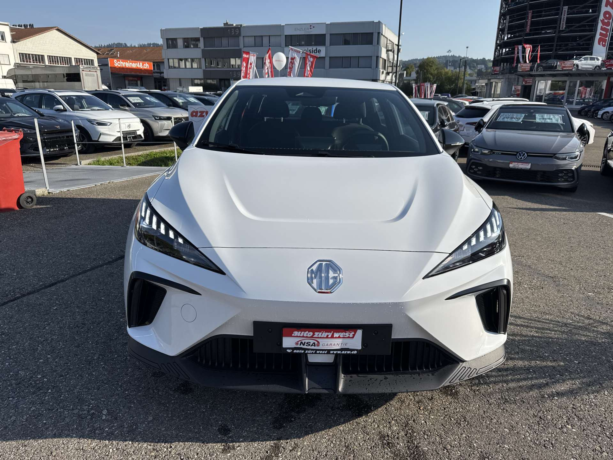 listing desktop thumbnail image 13