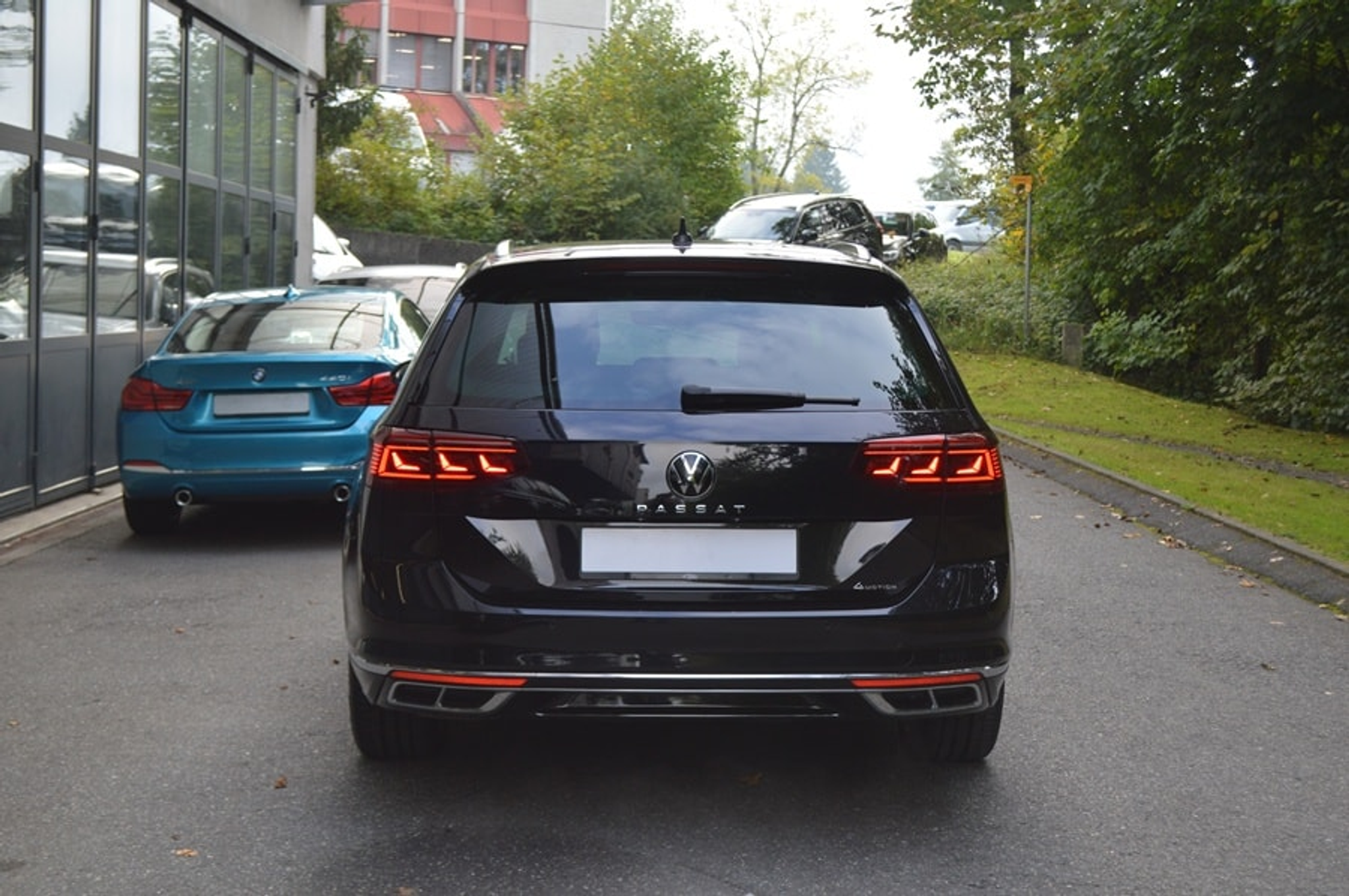 listing desktop thumbnail image 13