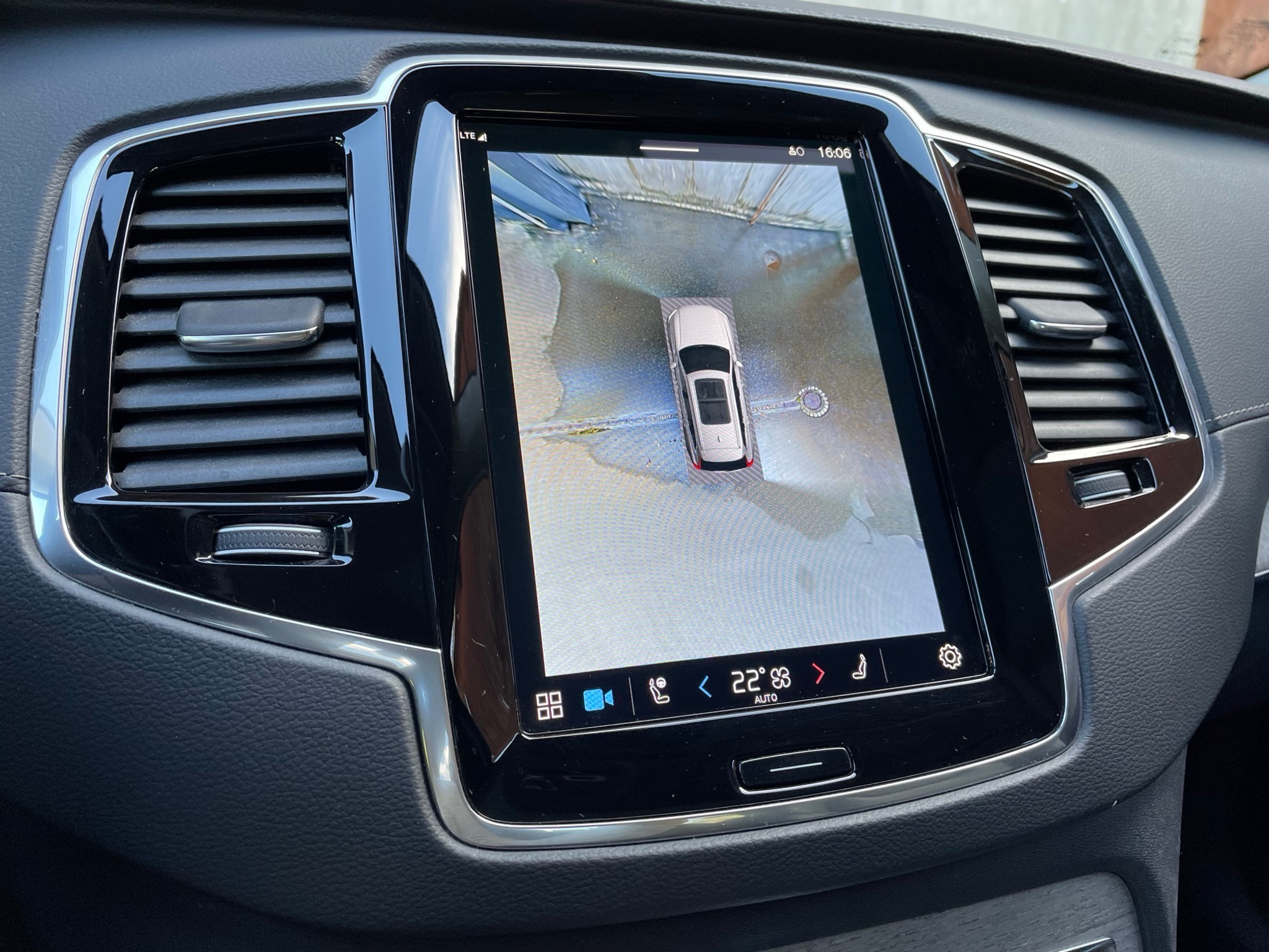 listing desktop thumbnail image 13