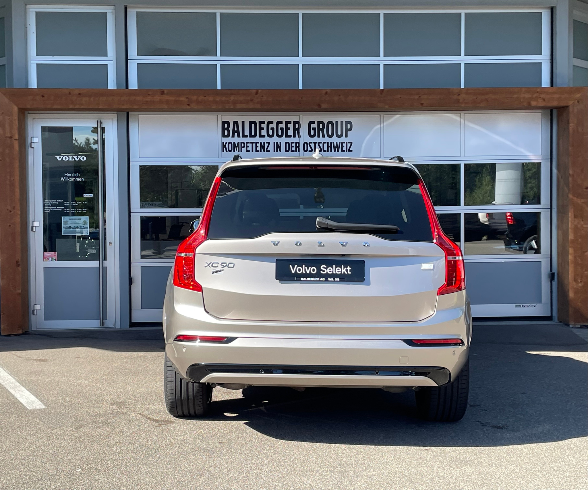 listing desktop thumbnail image 9