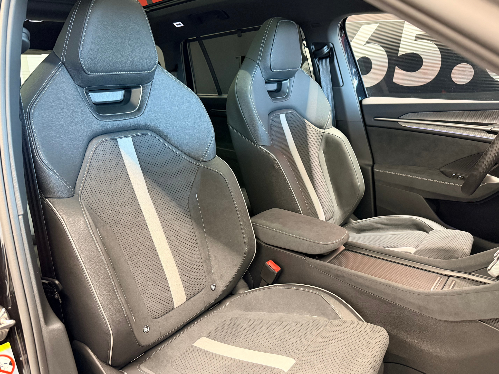 listing desktop thumbnail image 20