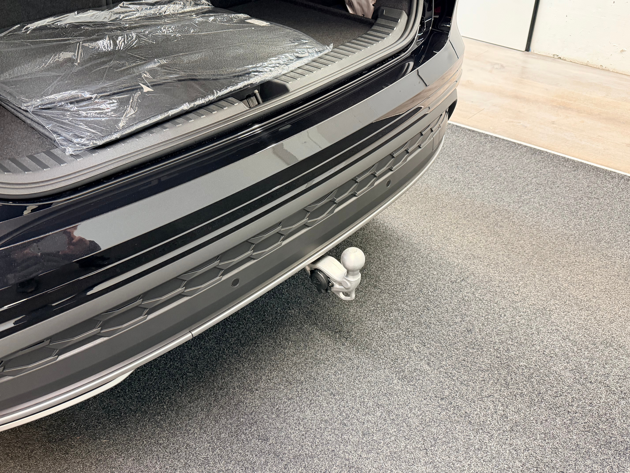 listing desktop thumbnail image 7