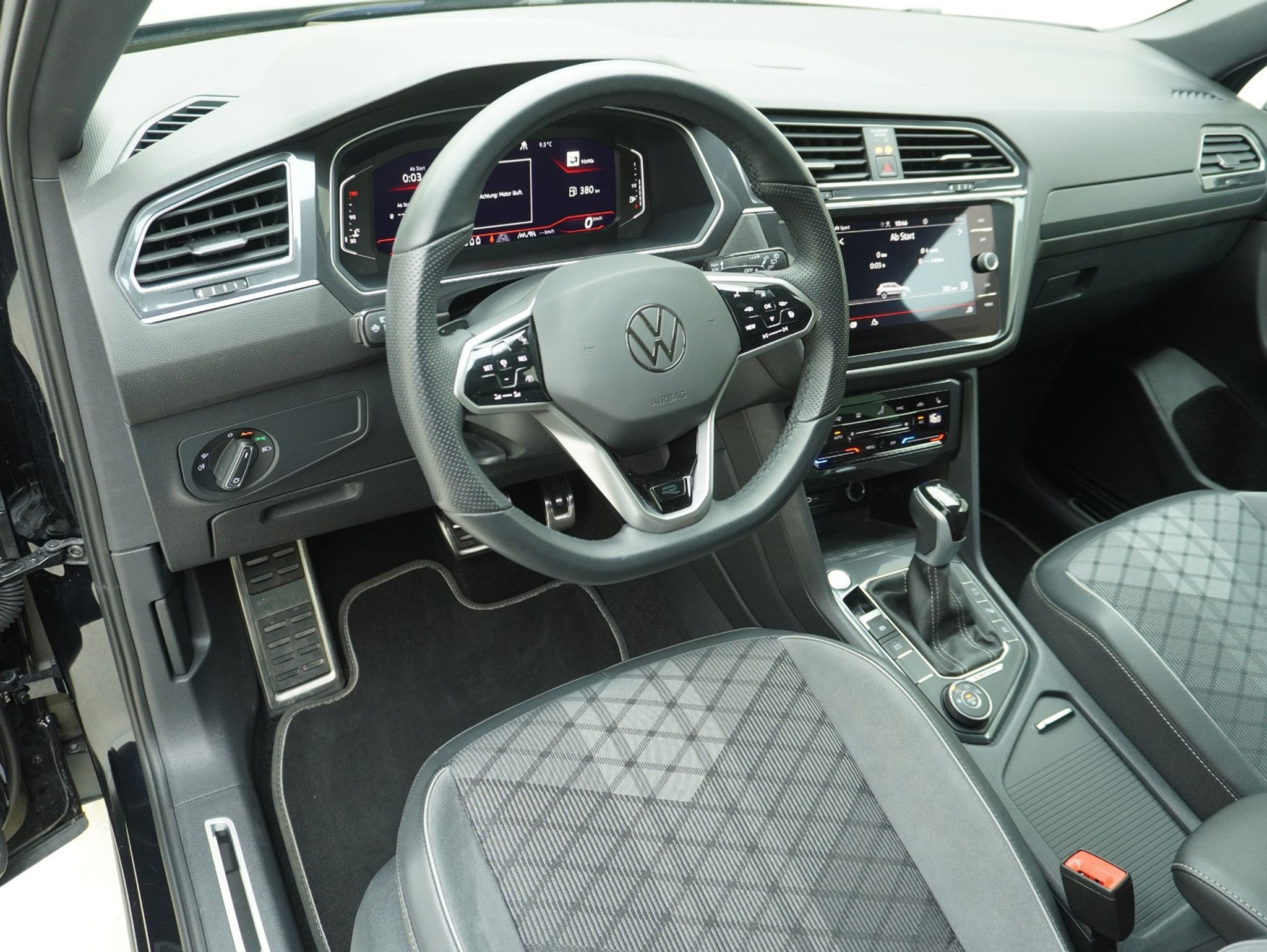 listing desktop thumbnail image 8