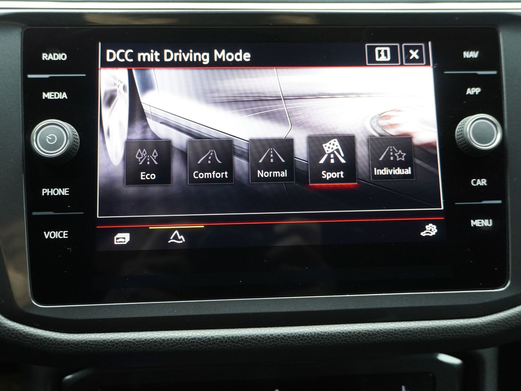 listing desktop thumbnail image 23