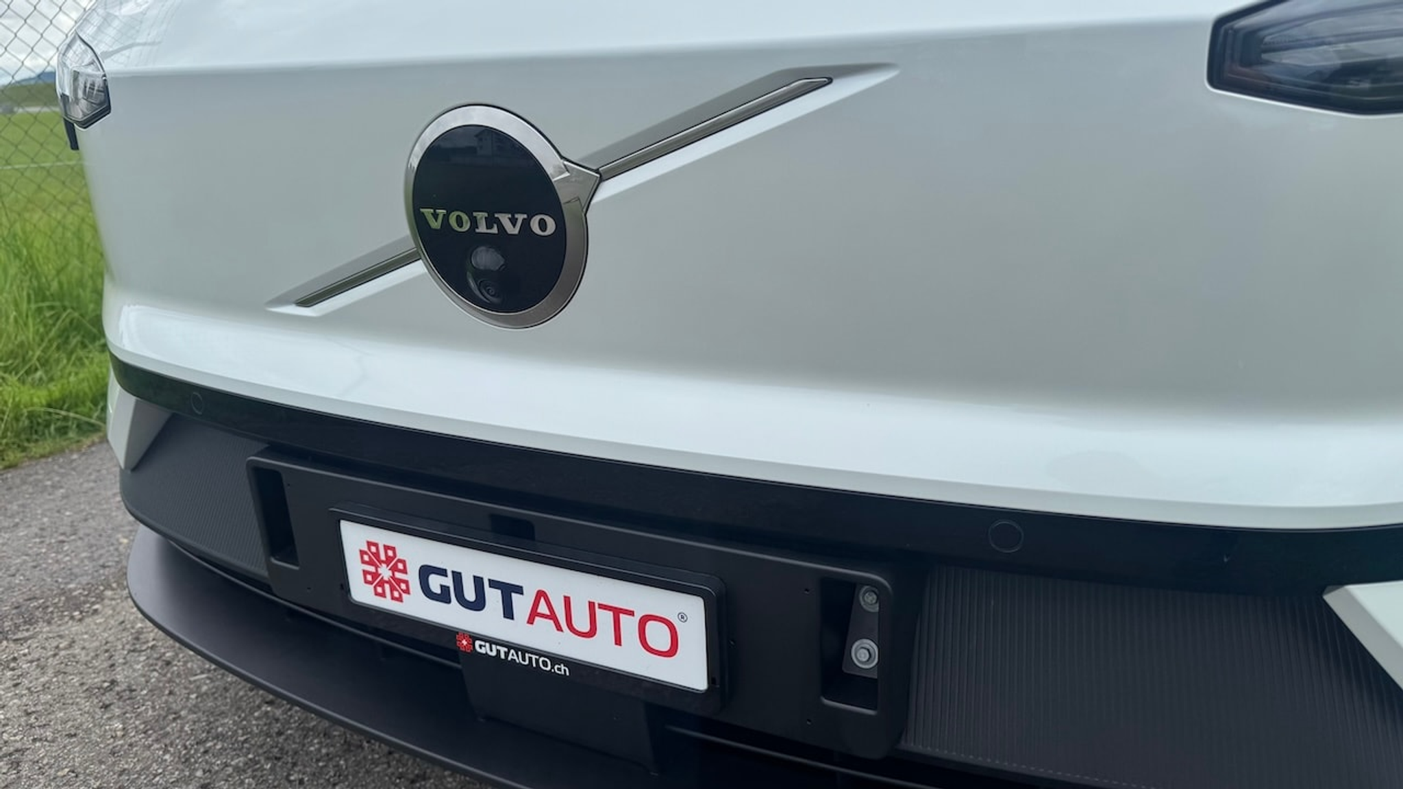 listing desktop thumbnail image 15