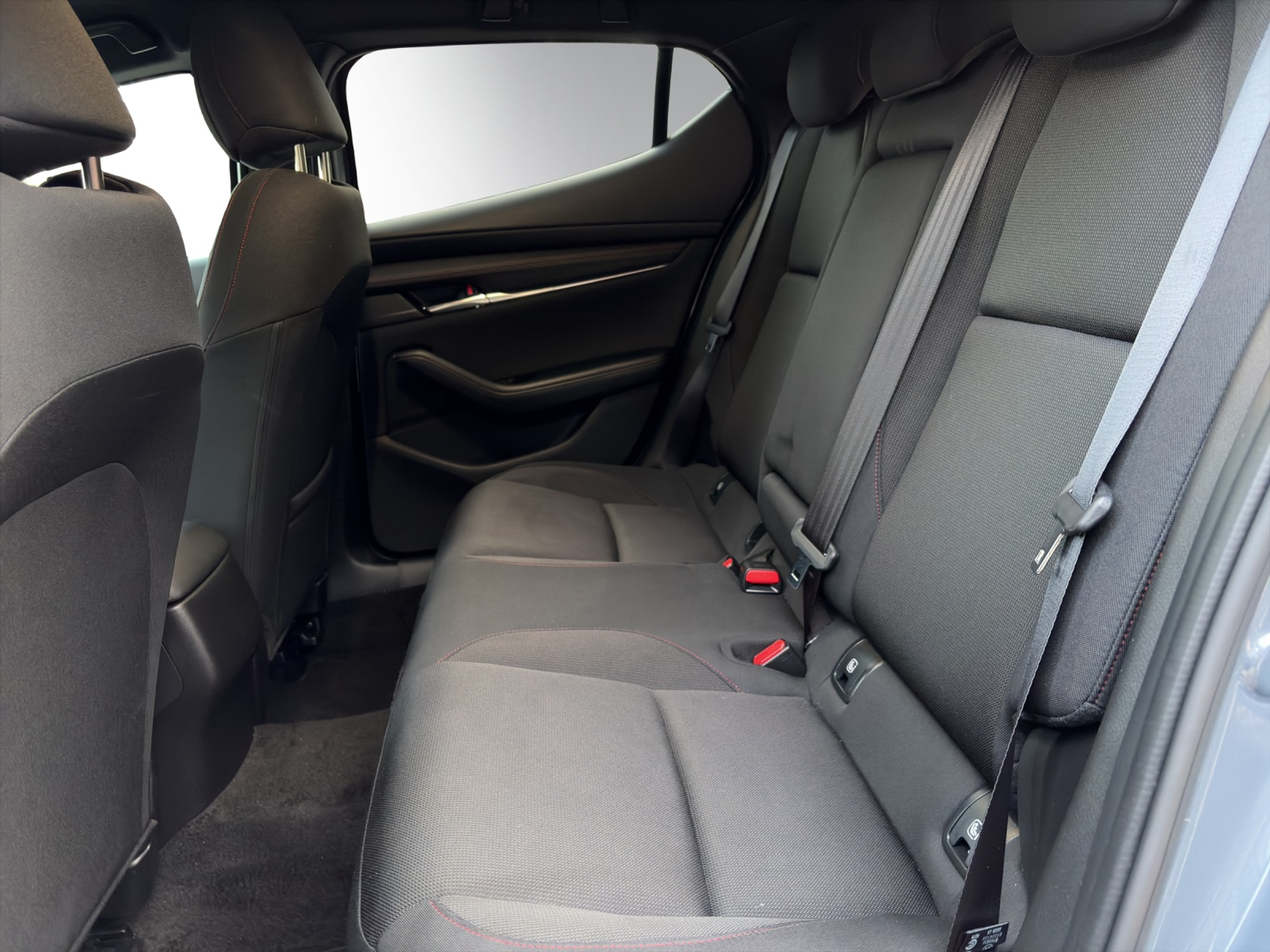 listing desktop thumbnail image 6