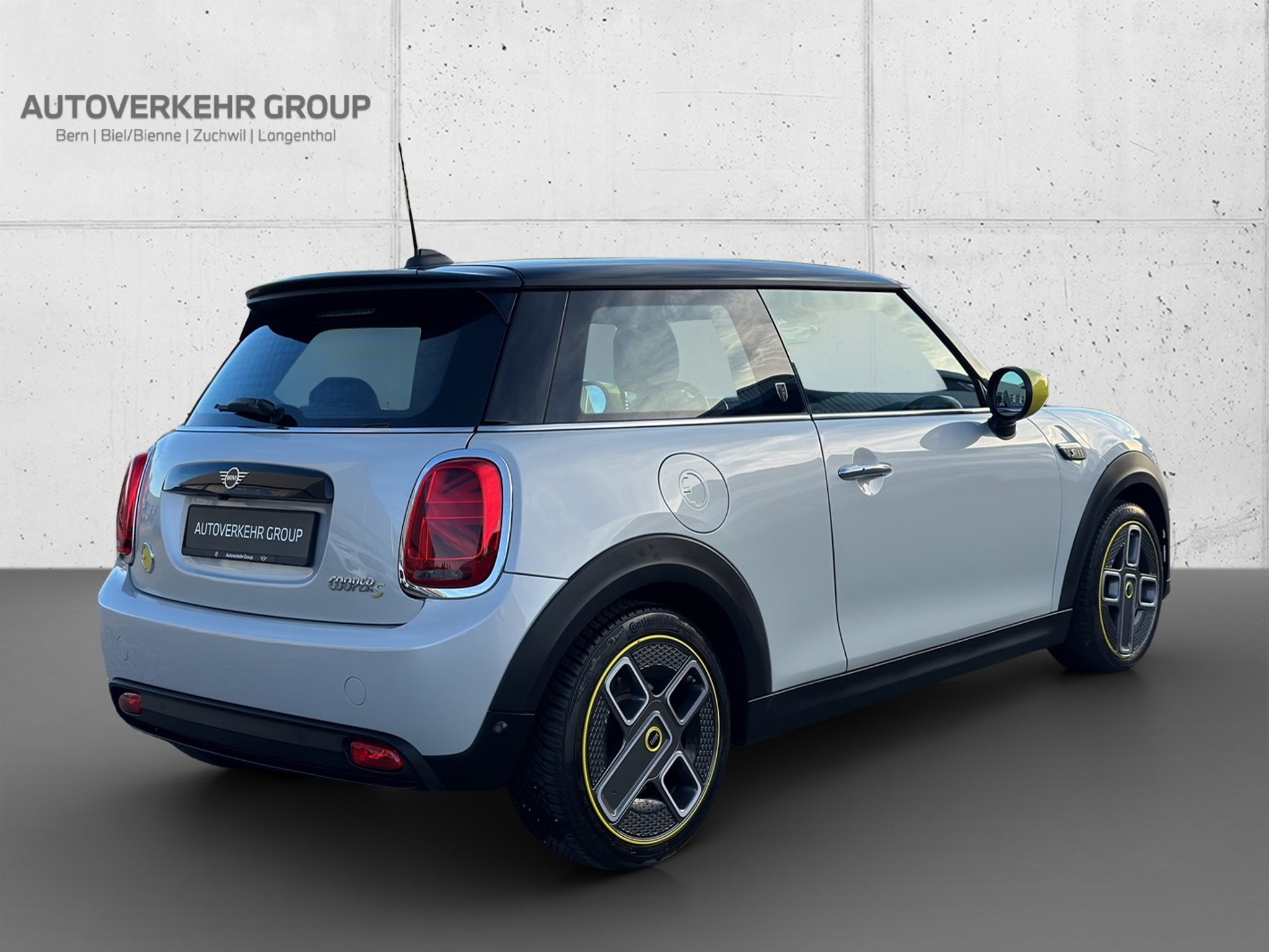 listing desktop thumbnail image 4