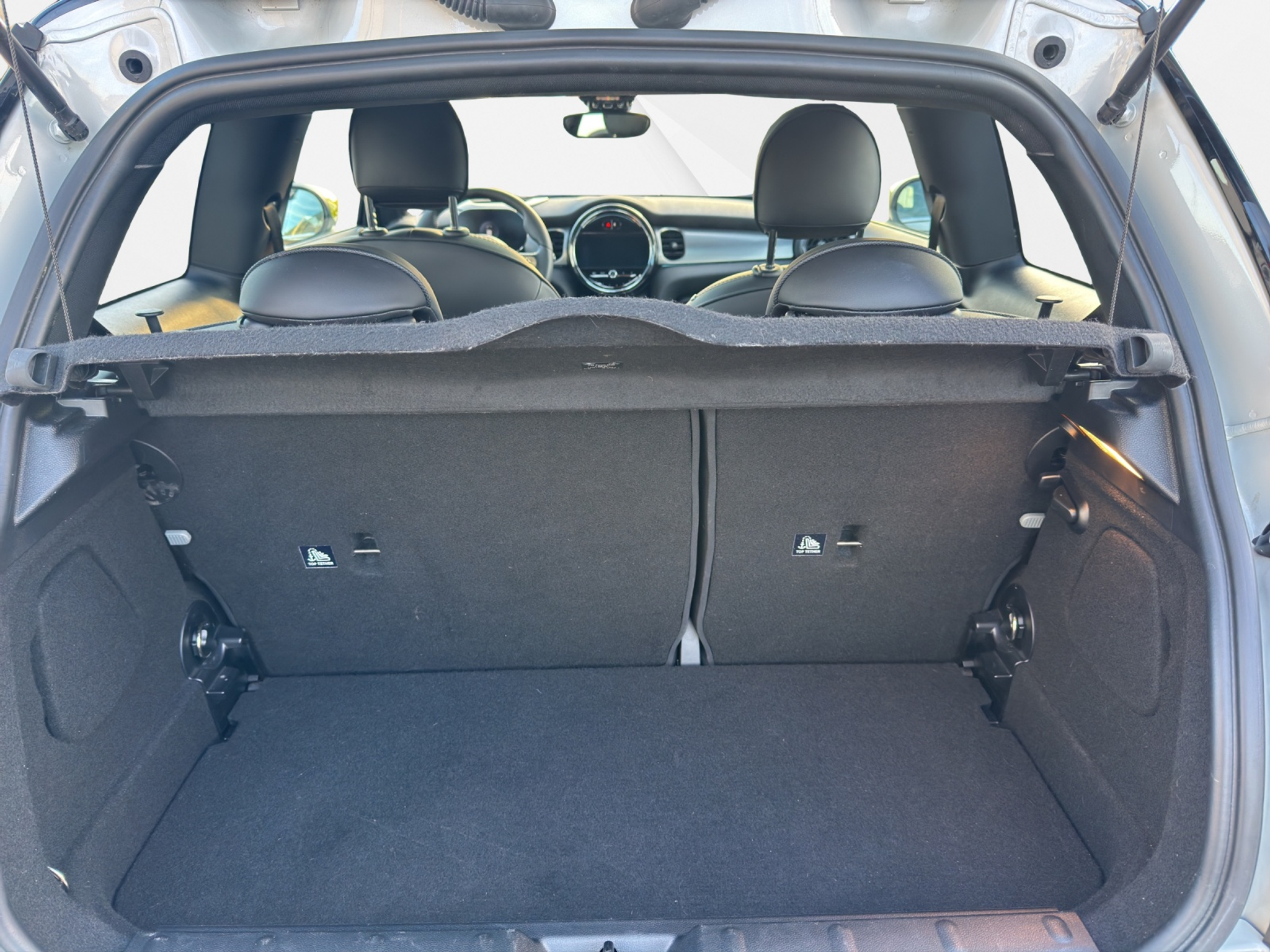 listing desktop thumbnail image 8