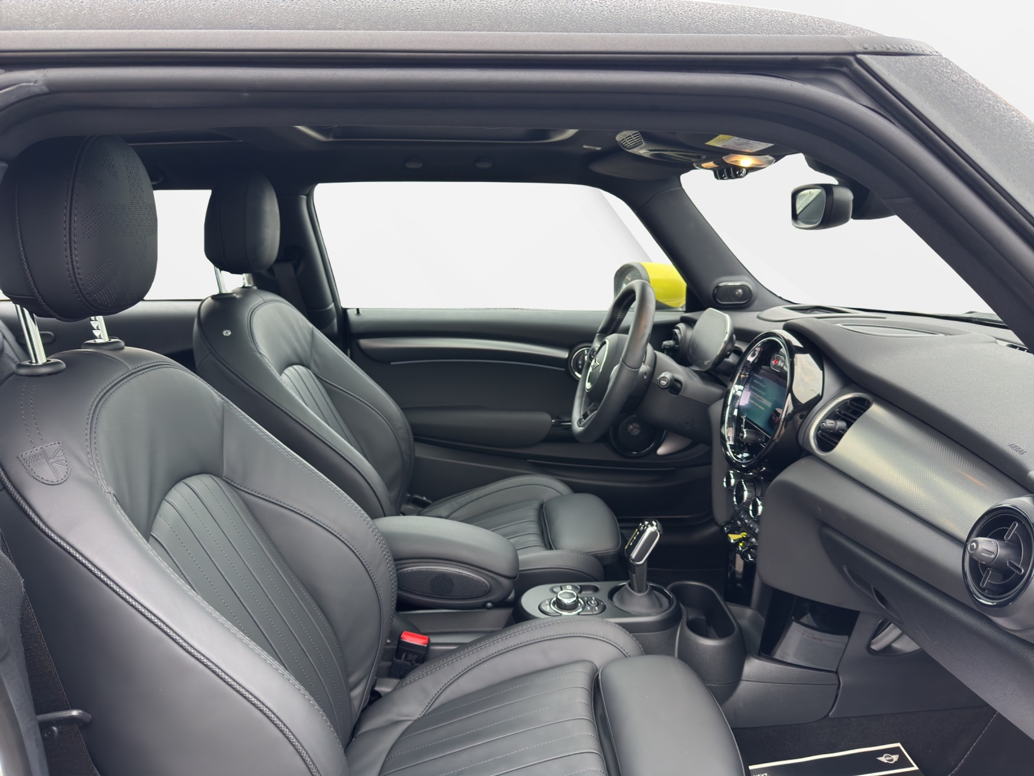 listing desktop thumbnail image 17