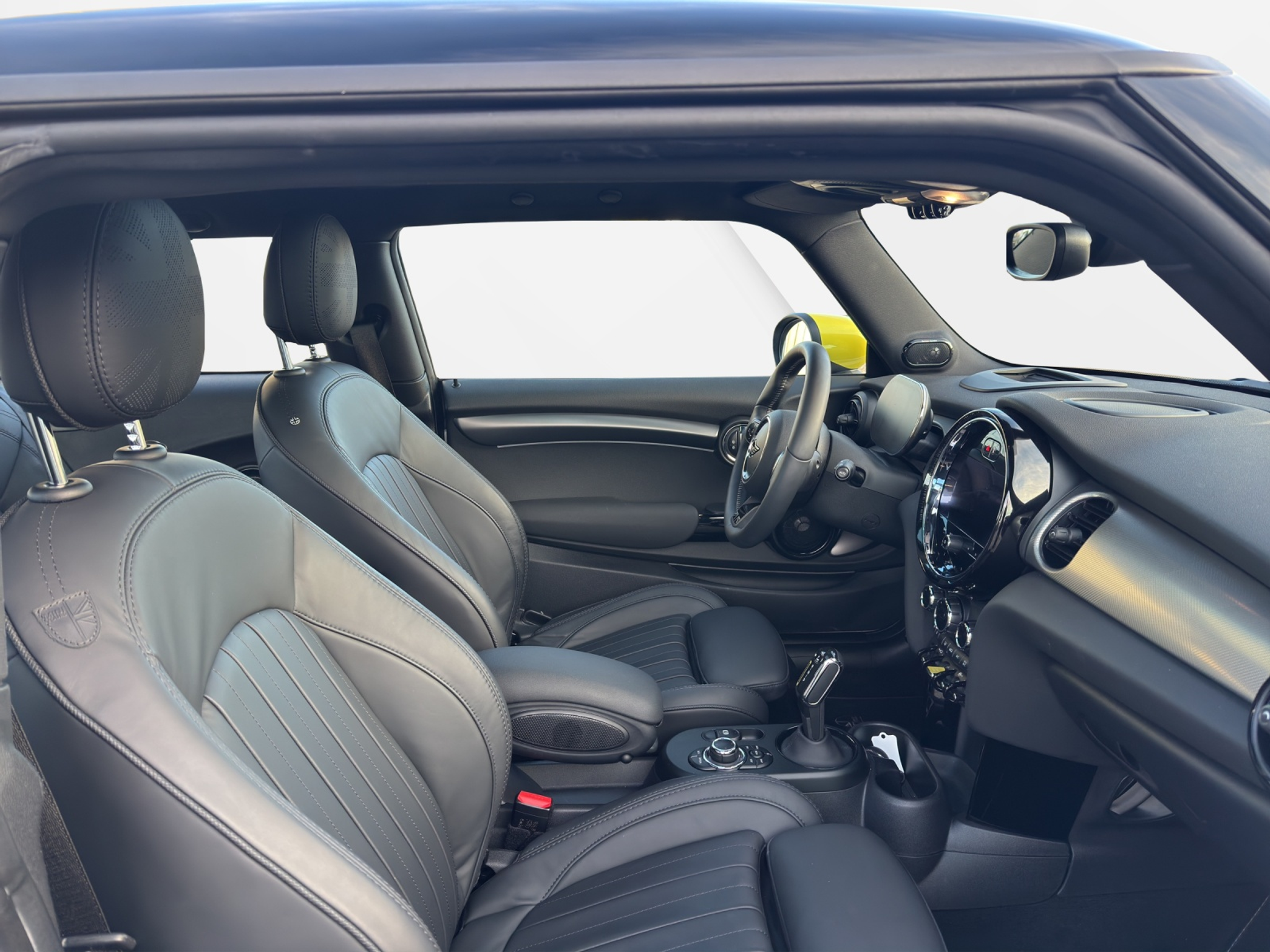 listing desktop thumbnail image 17