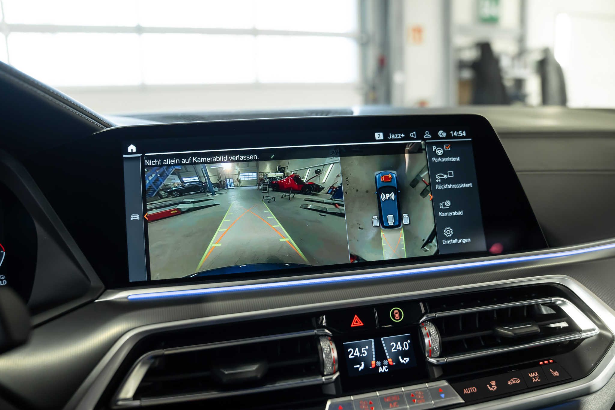 listing desktop thumbnail image 26