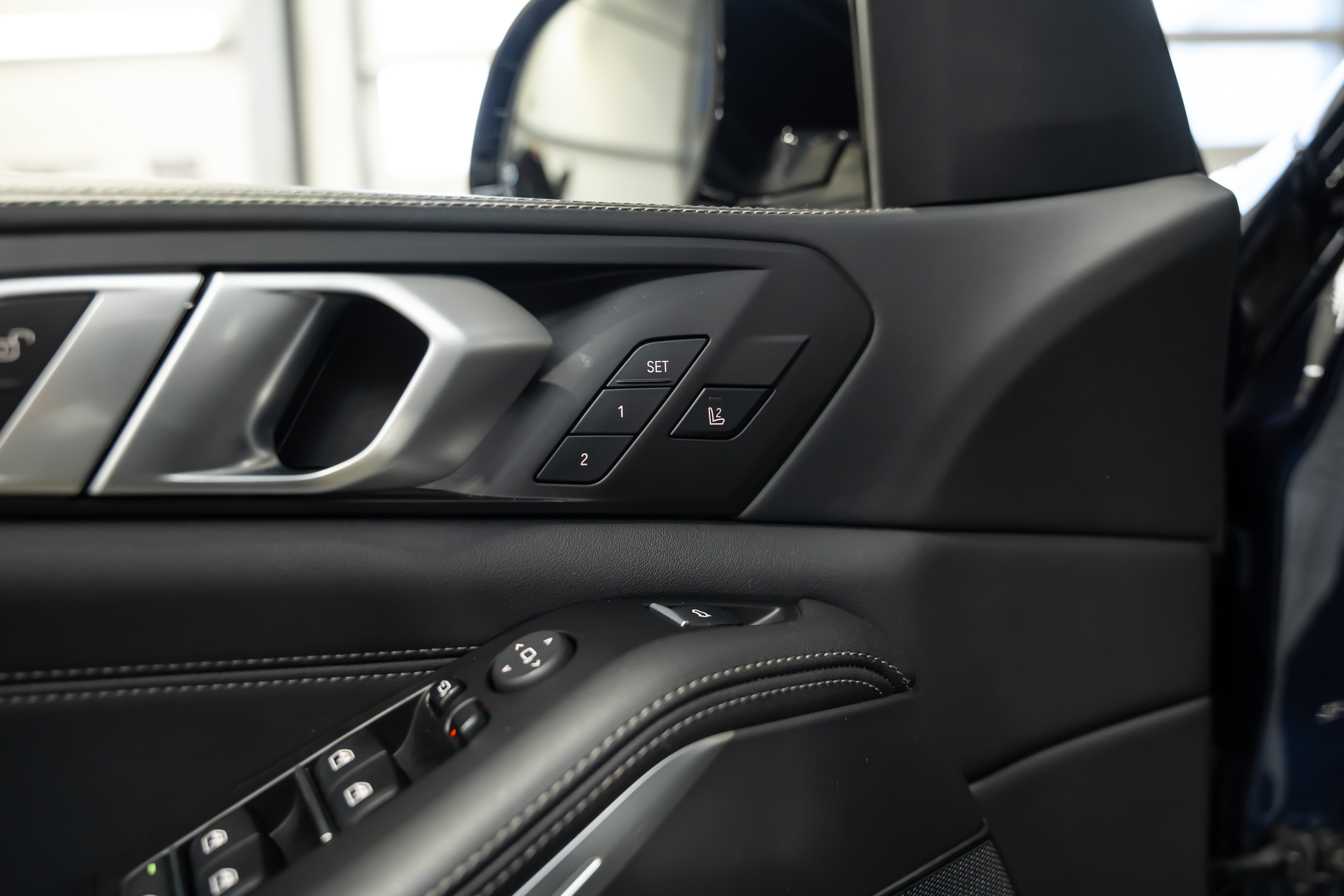 listing desktop thumbnail image 19