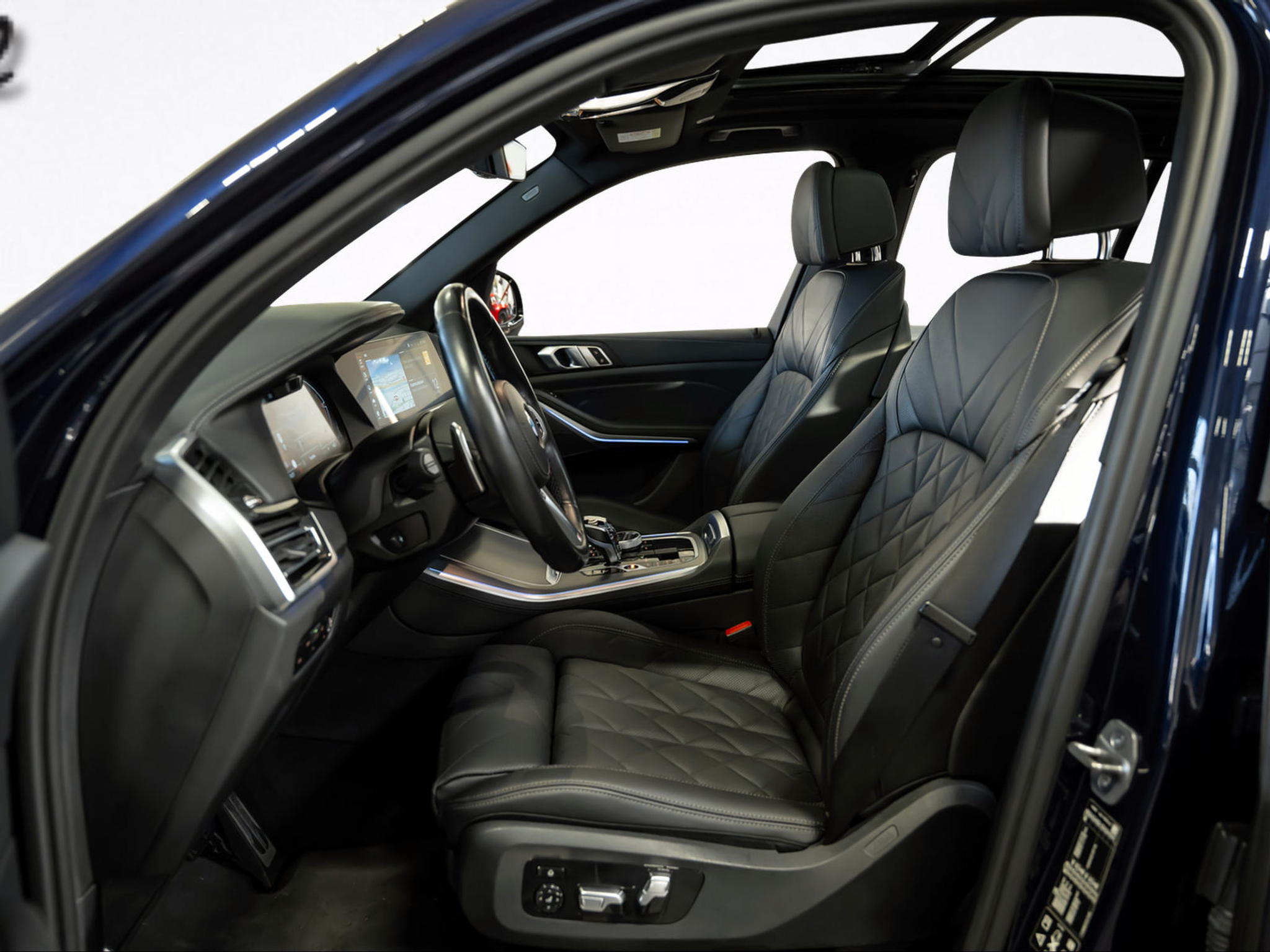 listing desktop thumbnail image 12