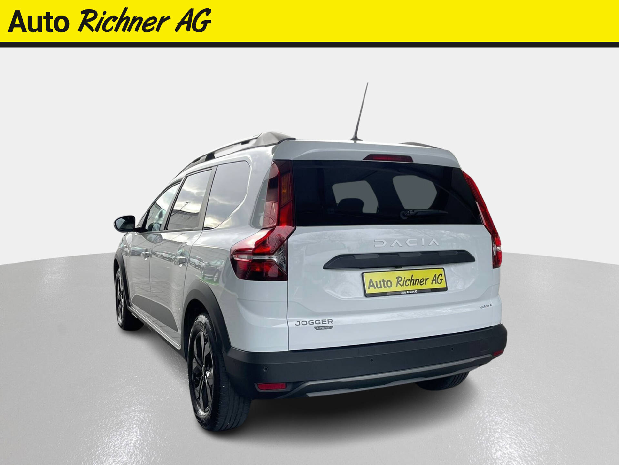 listing desktop thumbnail image 4