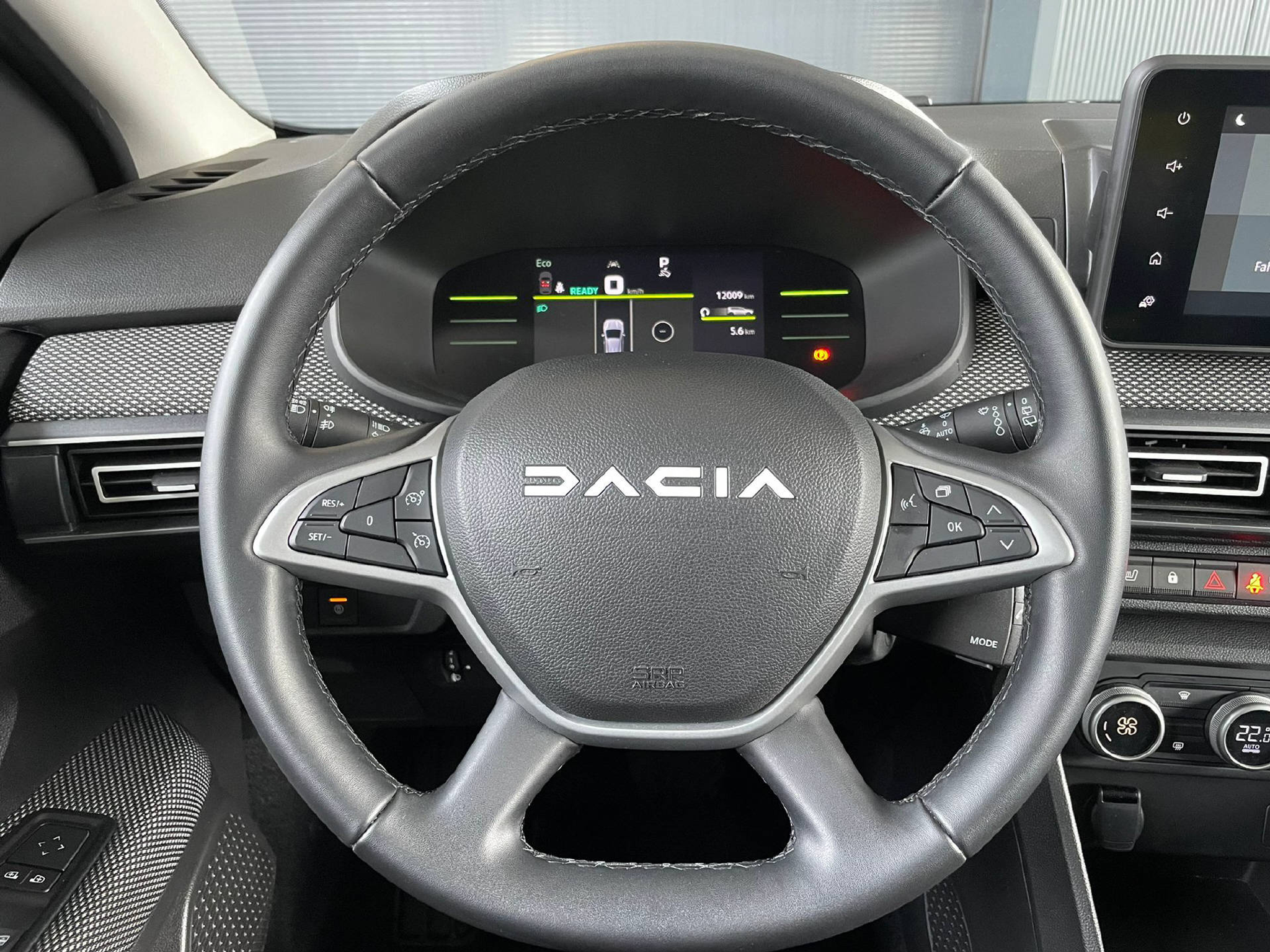 listing desktop thumbnail image 7