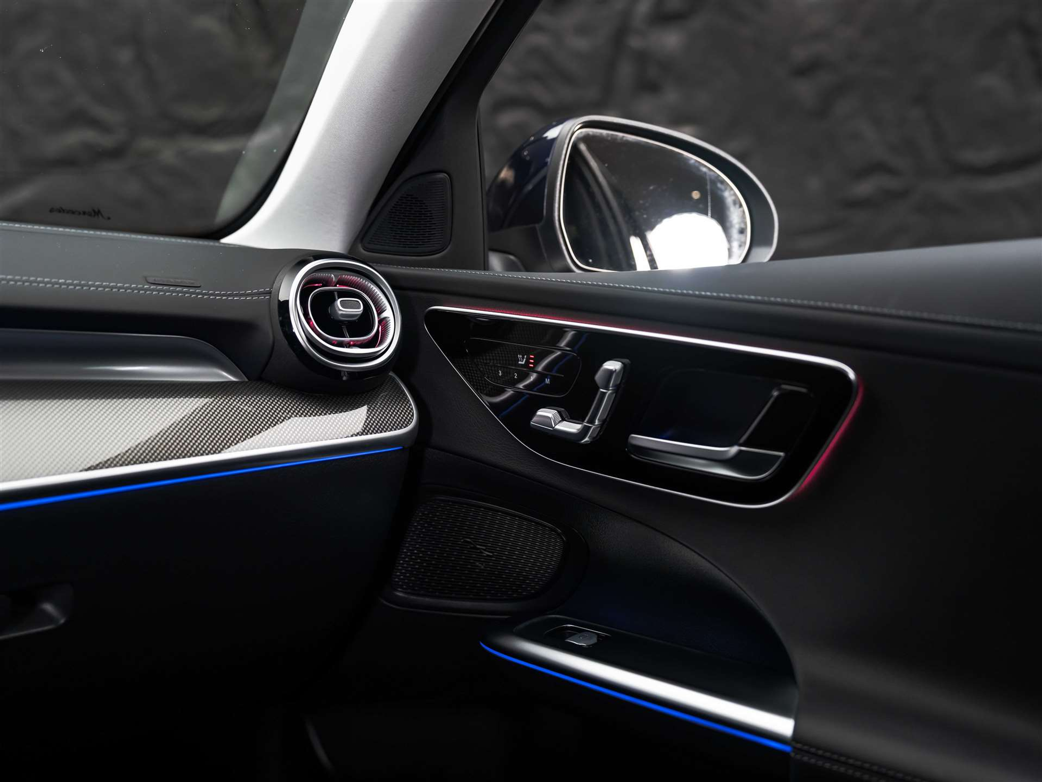 listing desktop thumbnail image 29