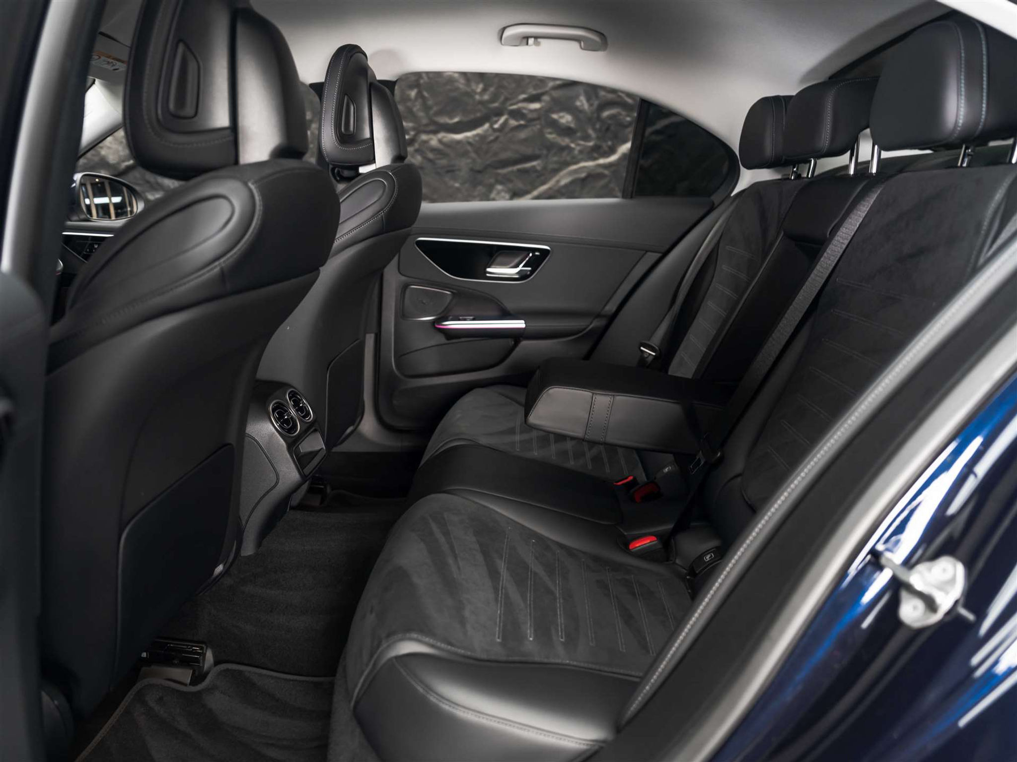 listing desktop thumbnail image 13