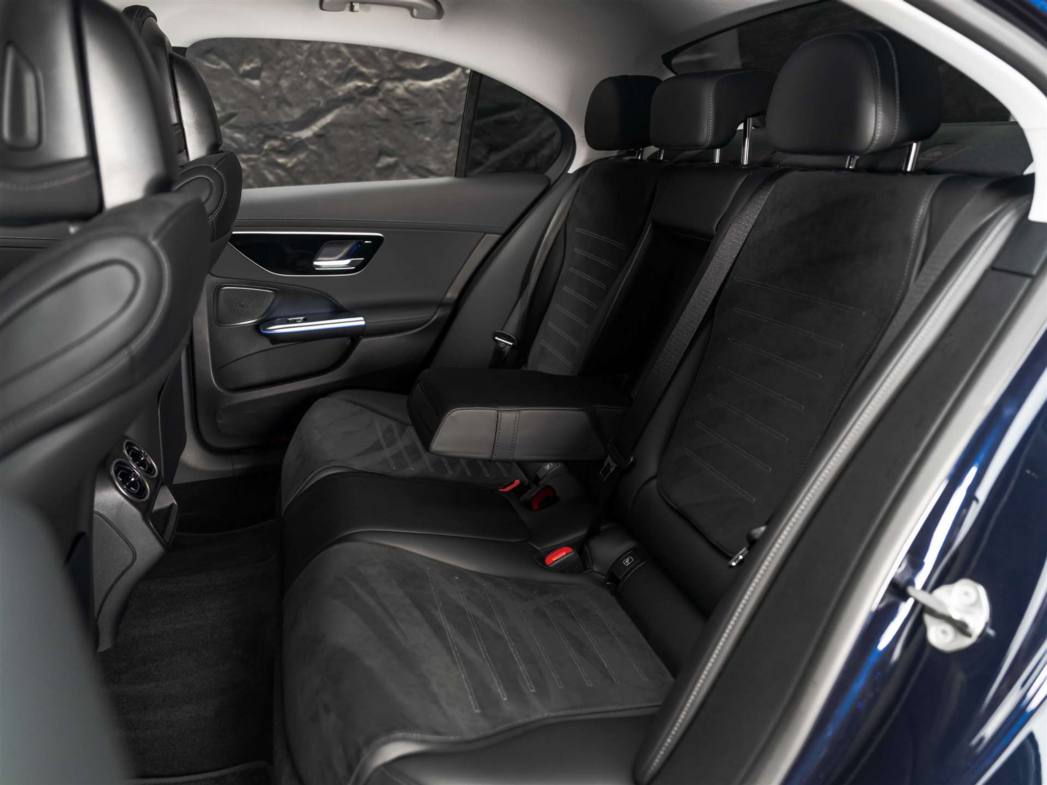 listing desktop thumbnail image 14