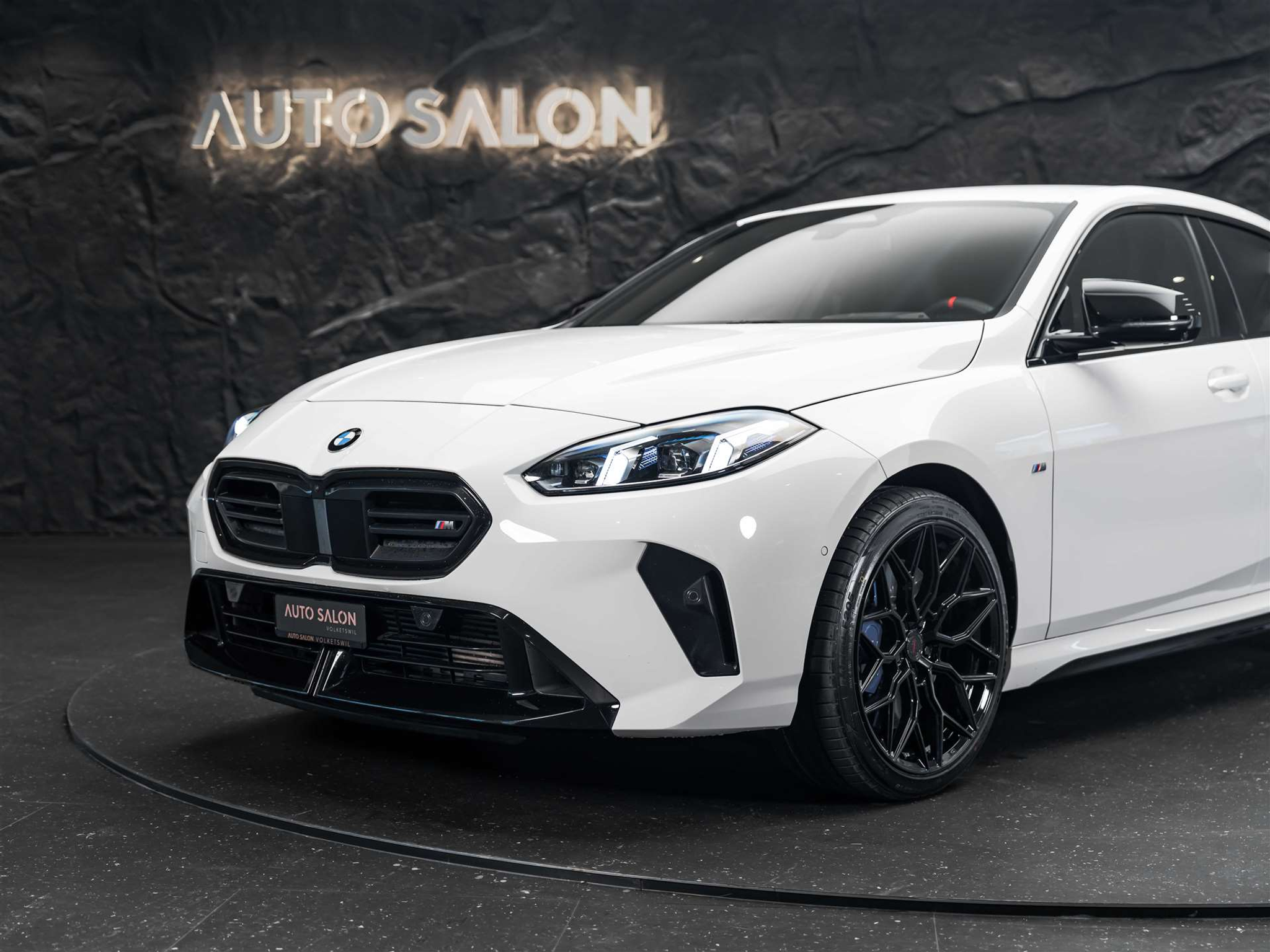 listing desktop thumbnail image 15